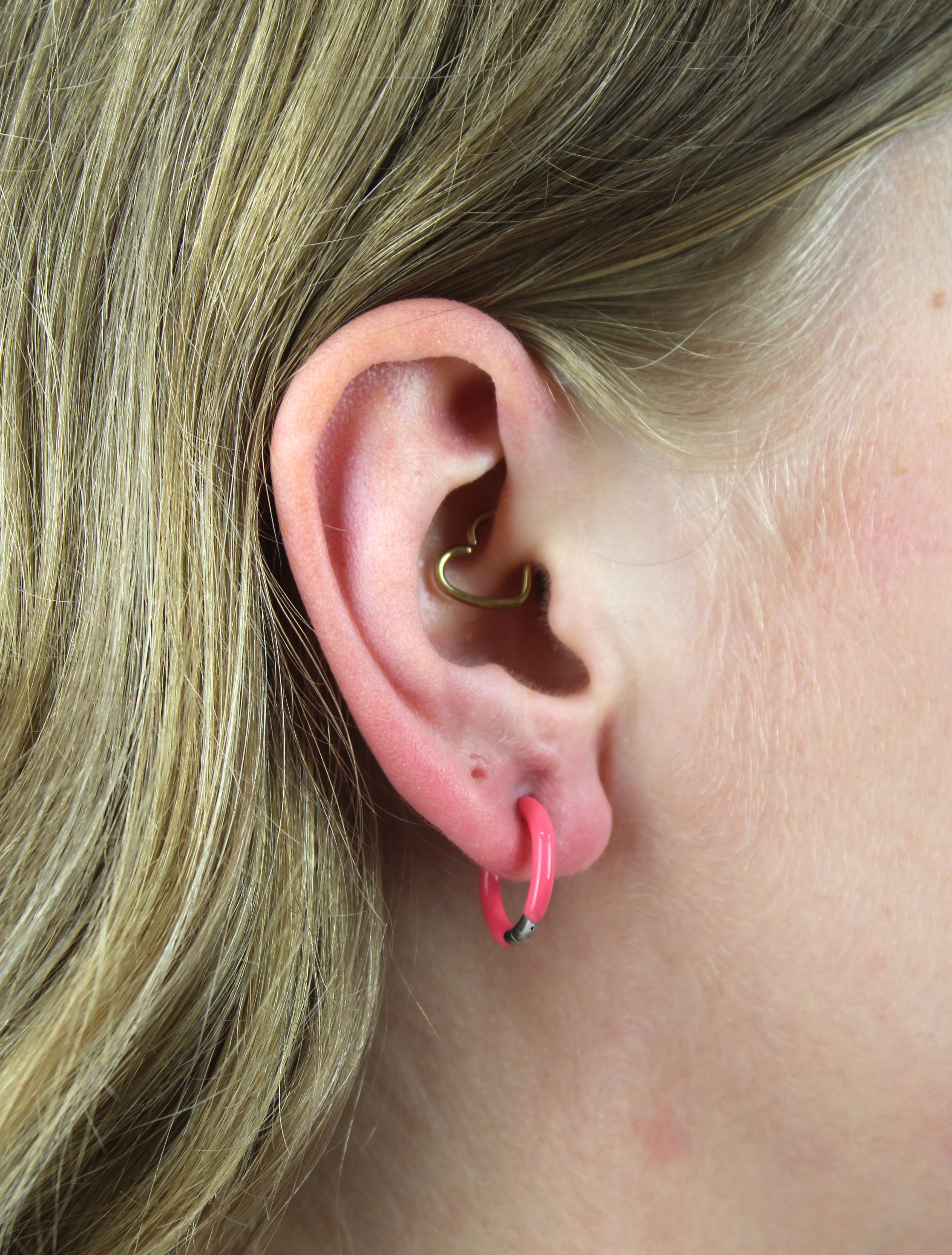 17mm Pink Hoop Earrings - Image 2