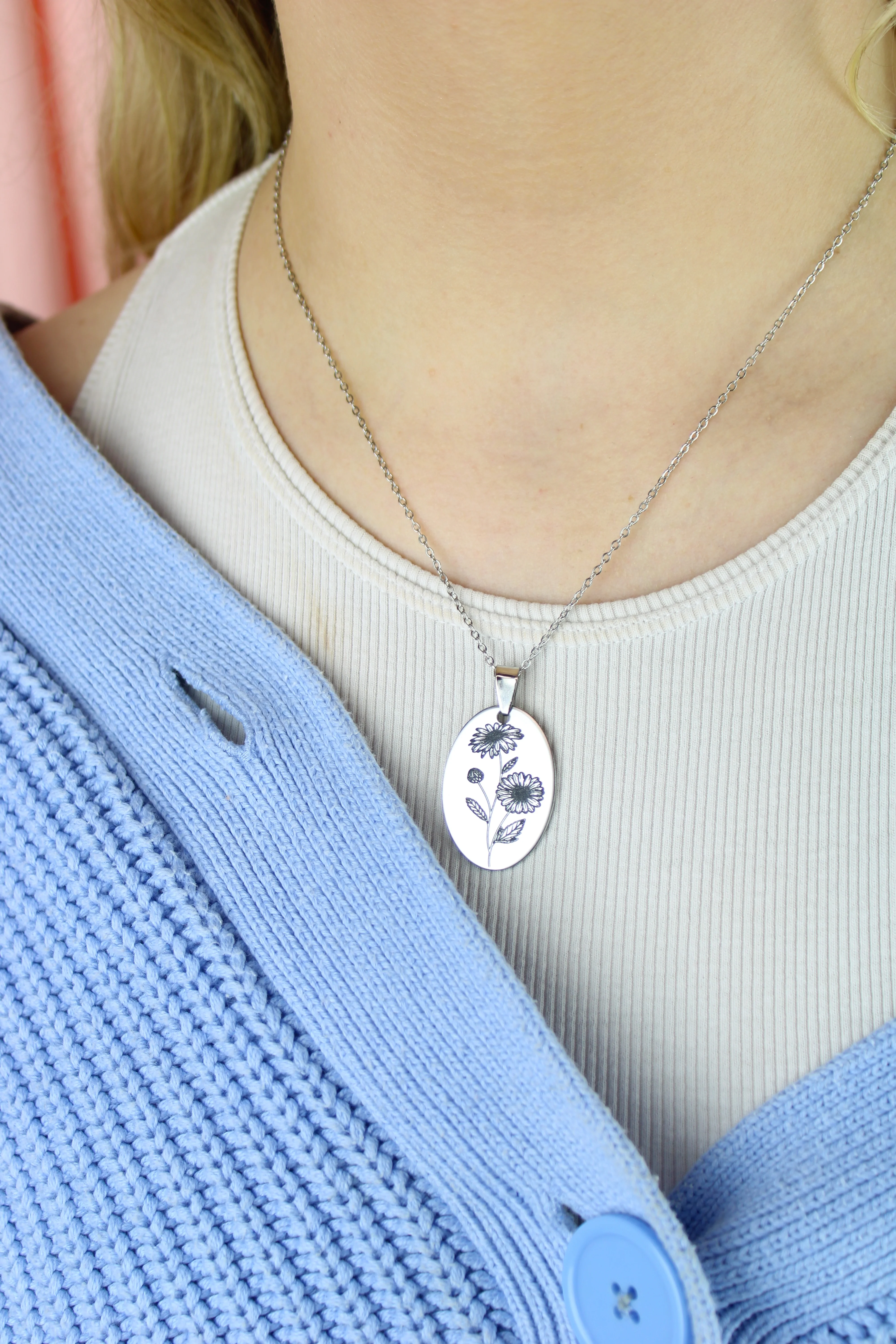 April Birth Flower Necklace - Daisy - Image 2