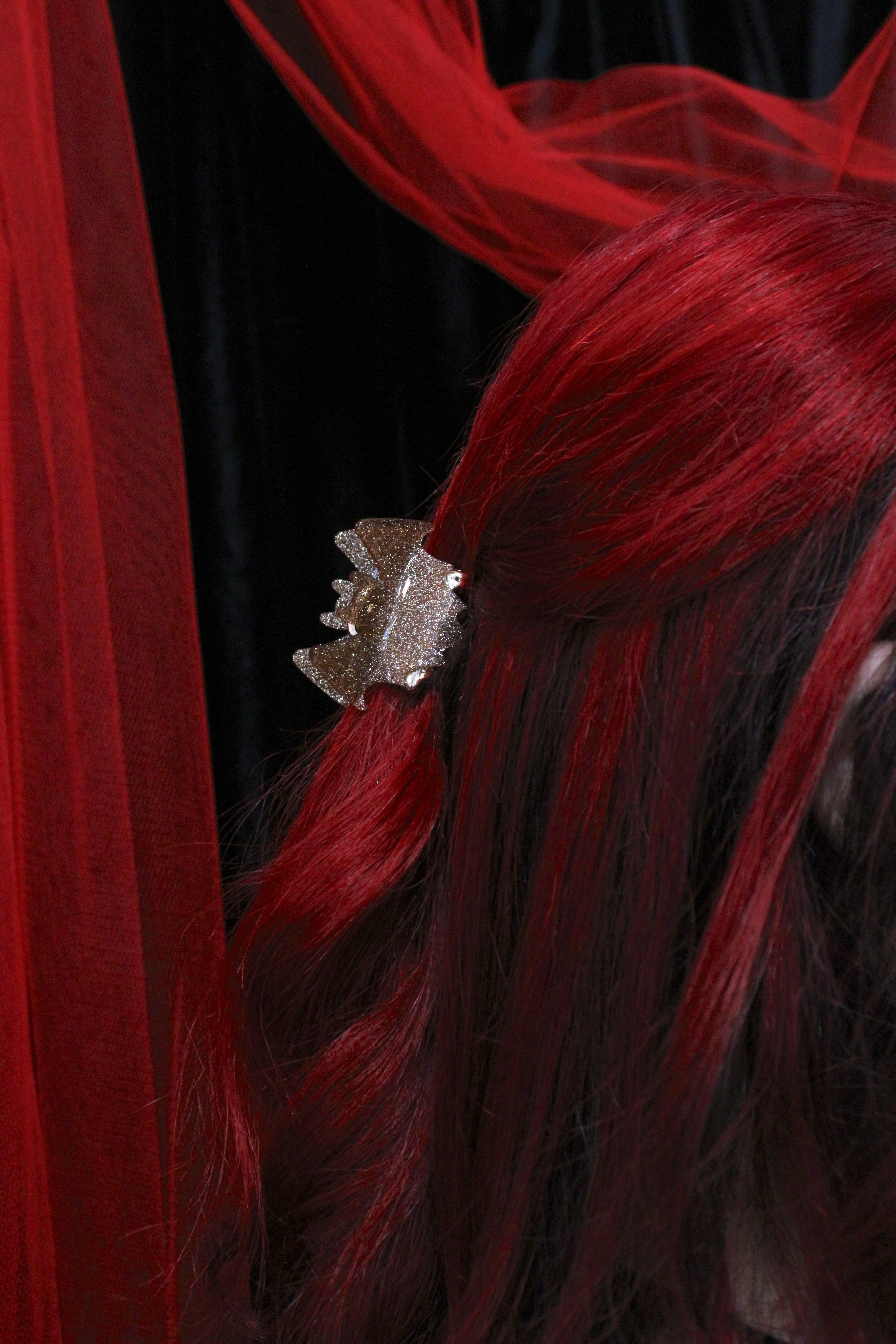 Baby Glitter Bat Claw Clip - Gold - Image 3