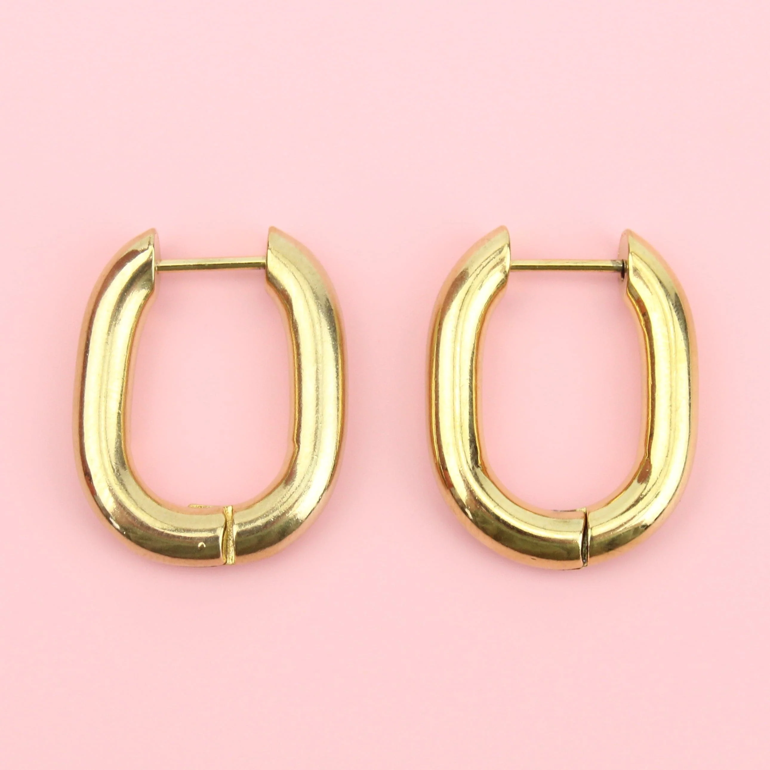 Chunky Oval Hoop Earrings (Gold Plated)