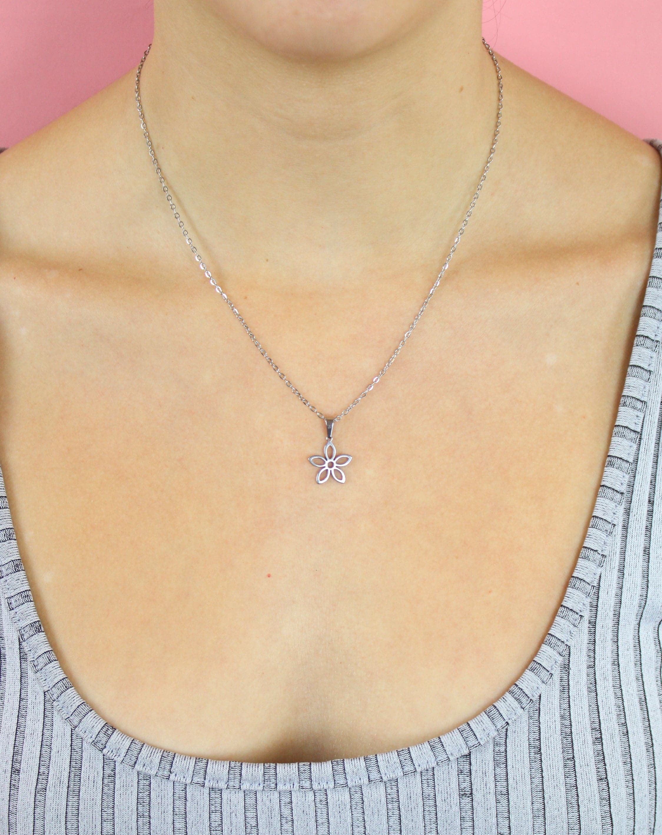 Cut Out Daisy Necklace - Image 4