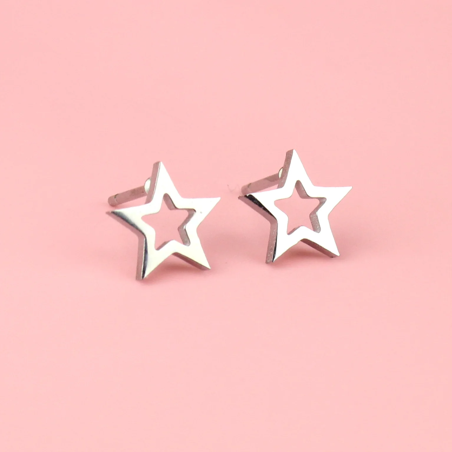 Cut Out Star Stud Earrings