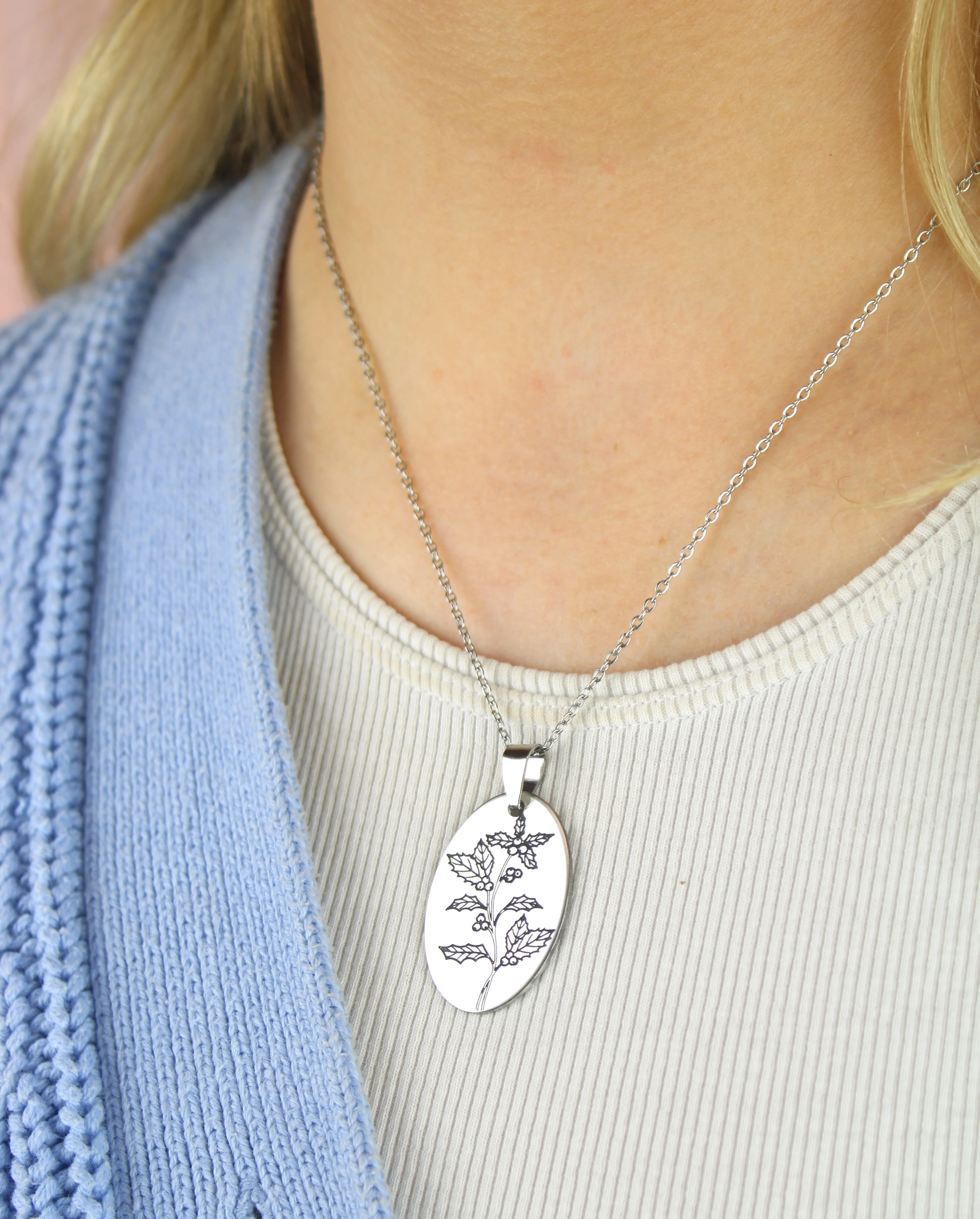 December Birth Flower Necklace - Holly - Image 2