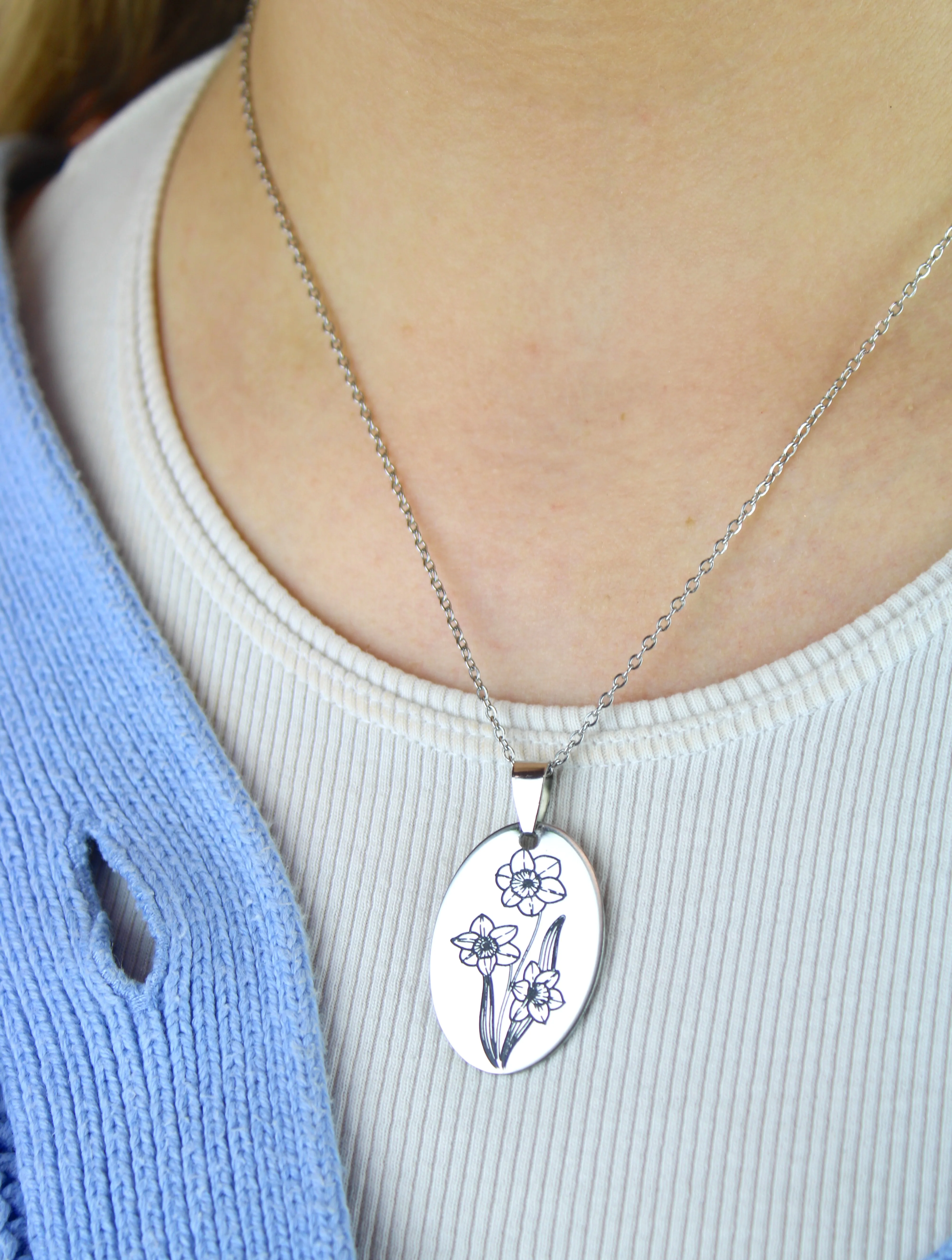 December Birth Flower Necklace - Narcissus - Image 2