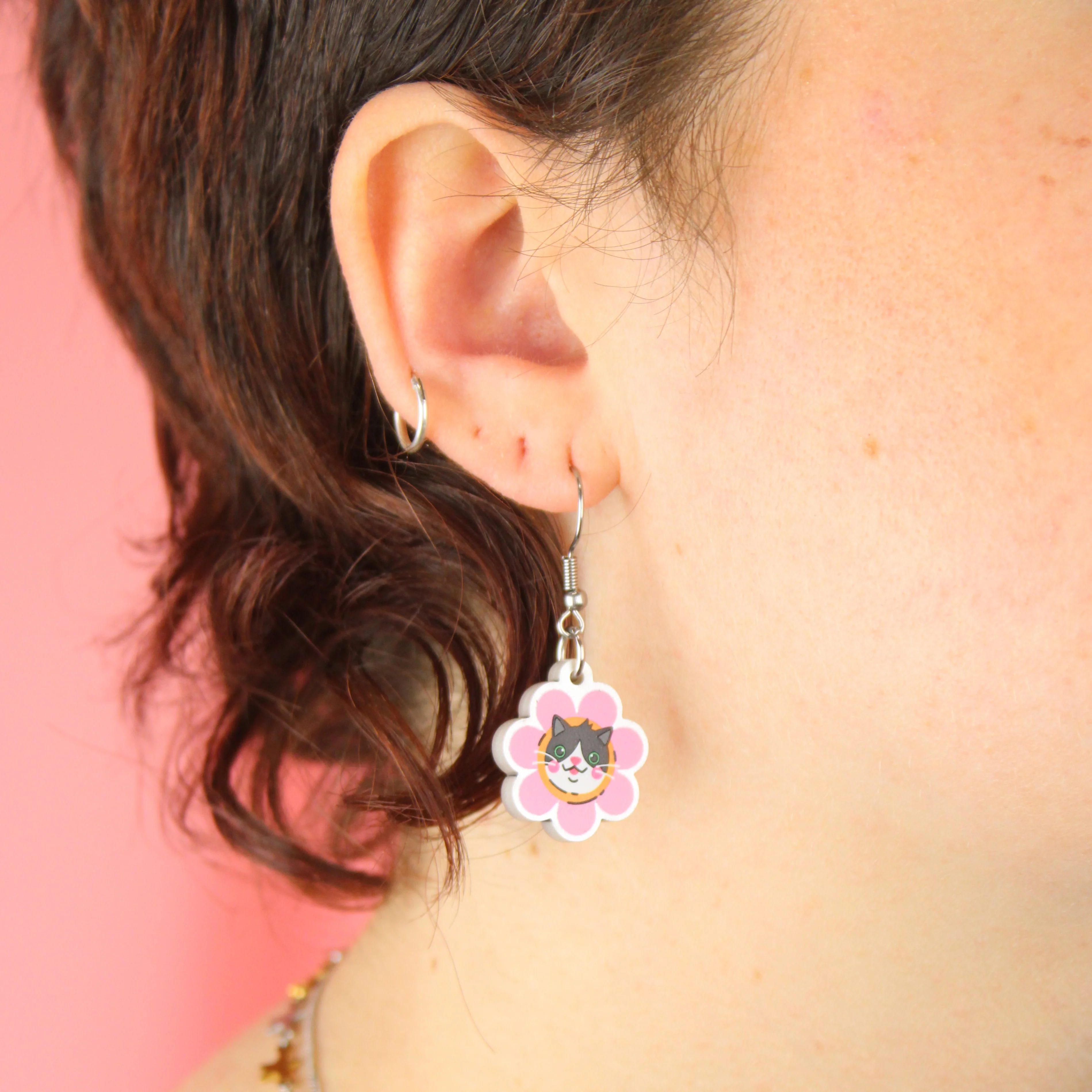 Flower Face Cat Earrings - Image 2