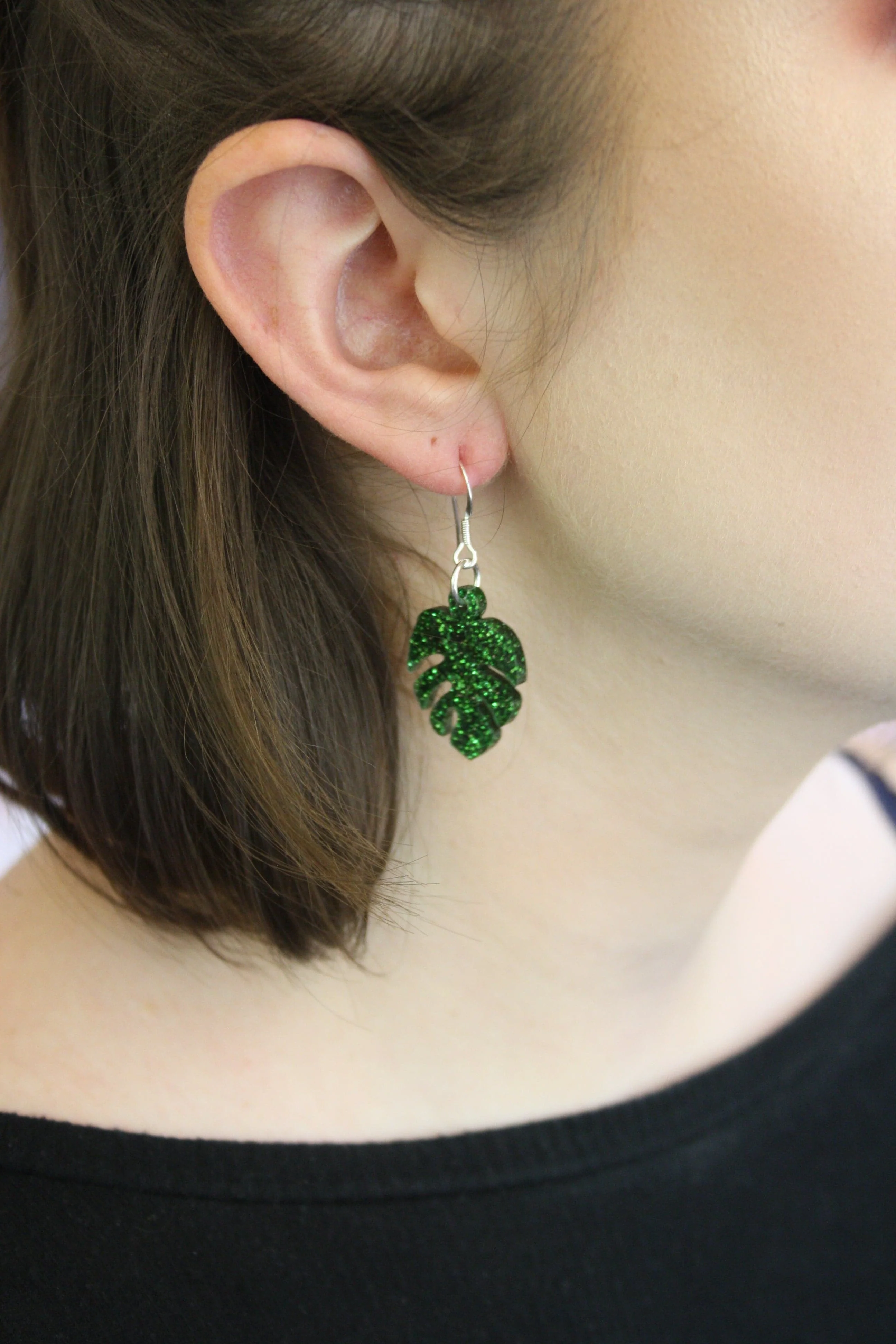 Green Glitter Monstera Earrings - Image 3
