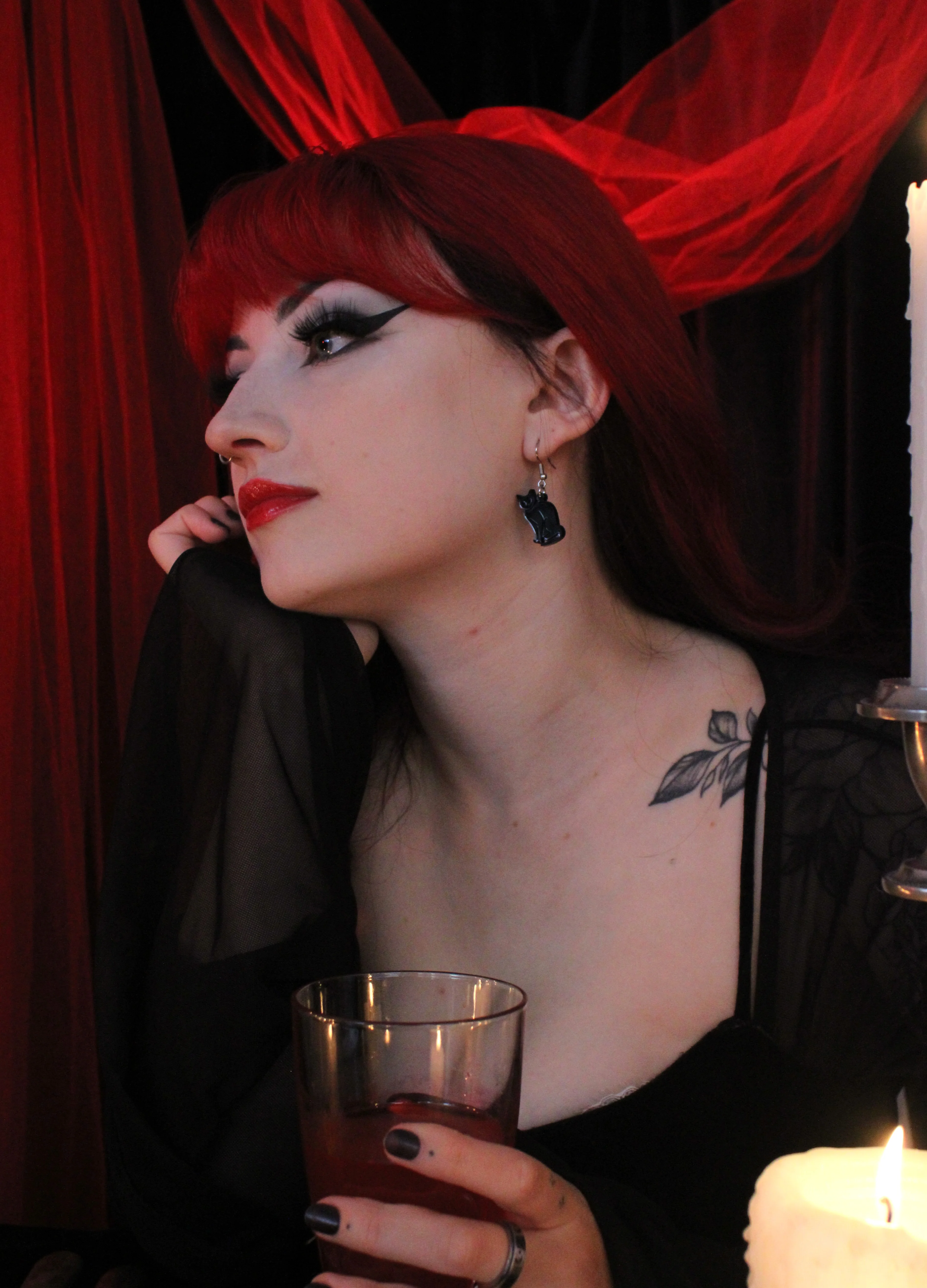 Greta Black Cat Earrings - Image 4