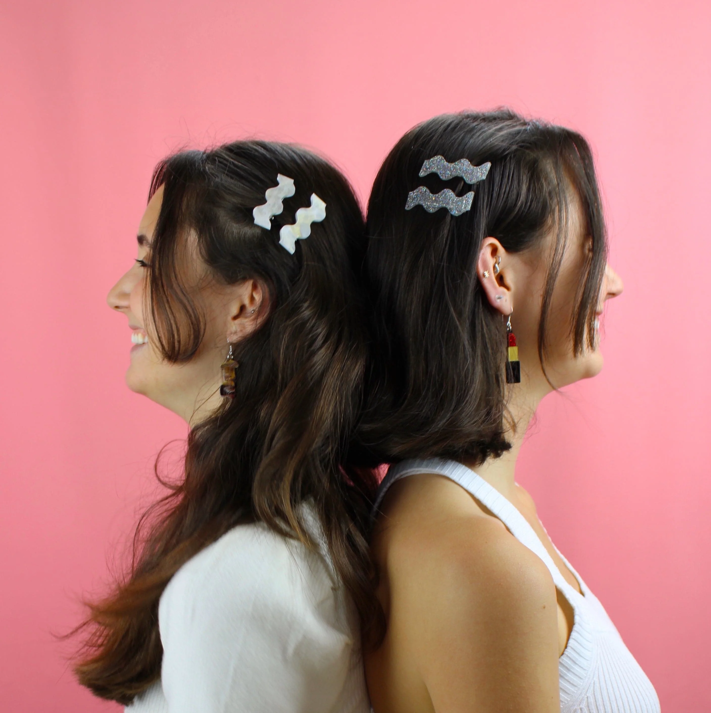 Holographic Glitter Wavy Hair Clips - Image 4