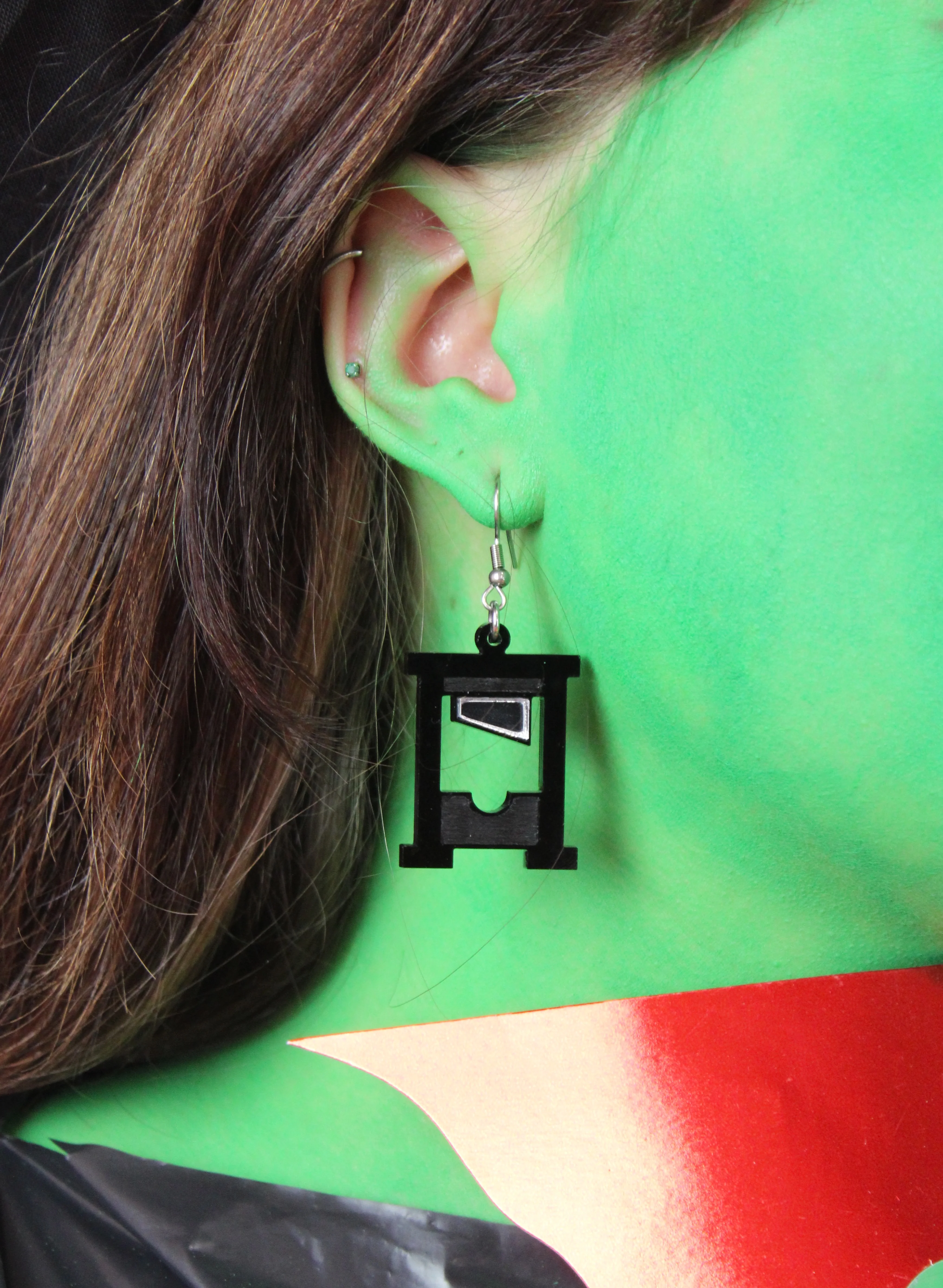 How's Your Head? Guillotine Earrings - Black - Image 2