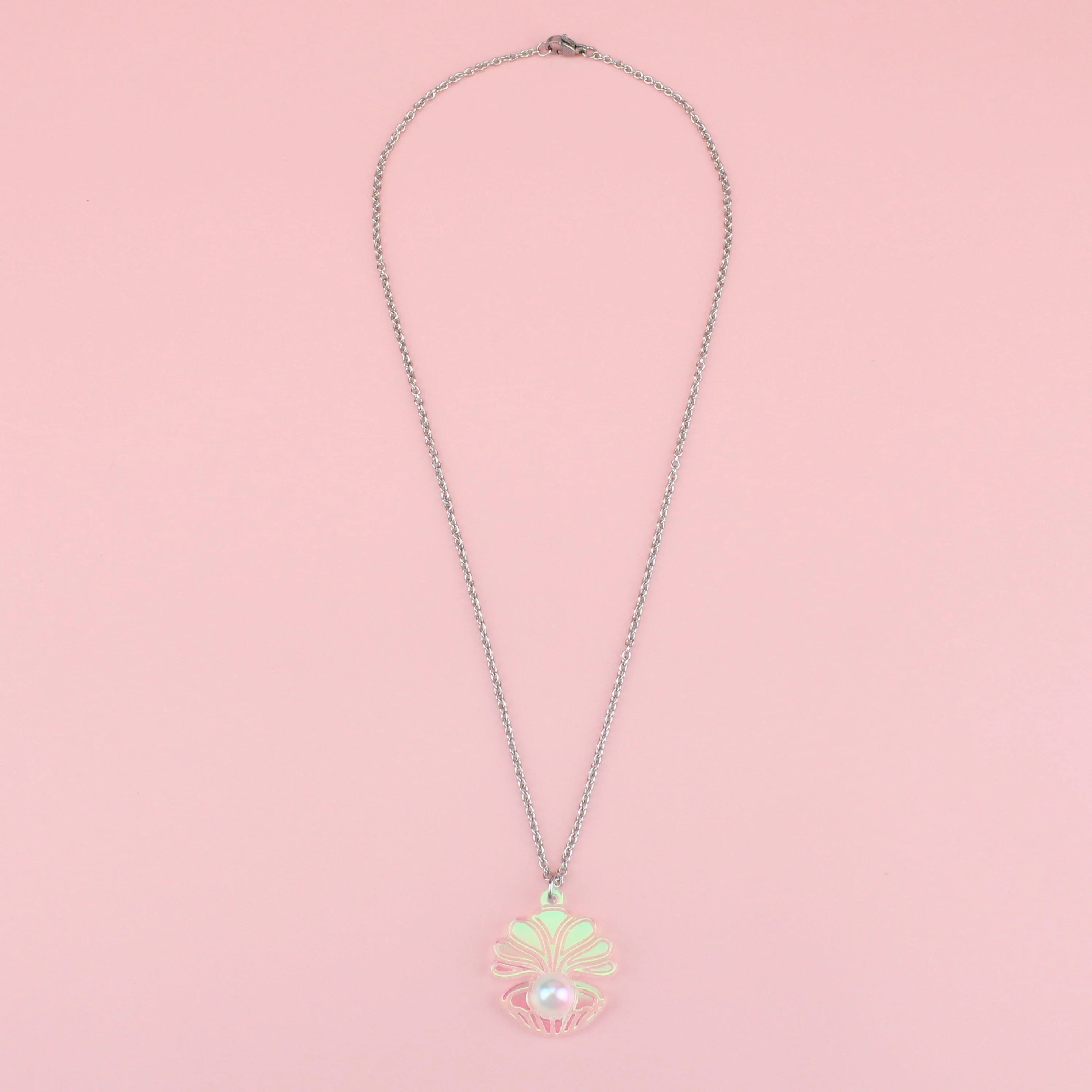 Iridescent Clam Shell Pendant Necklace - Image 11
