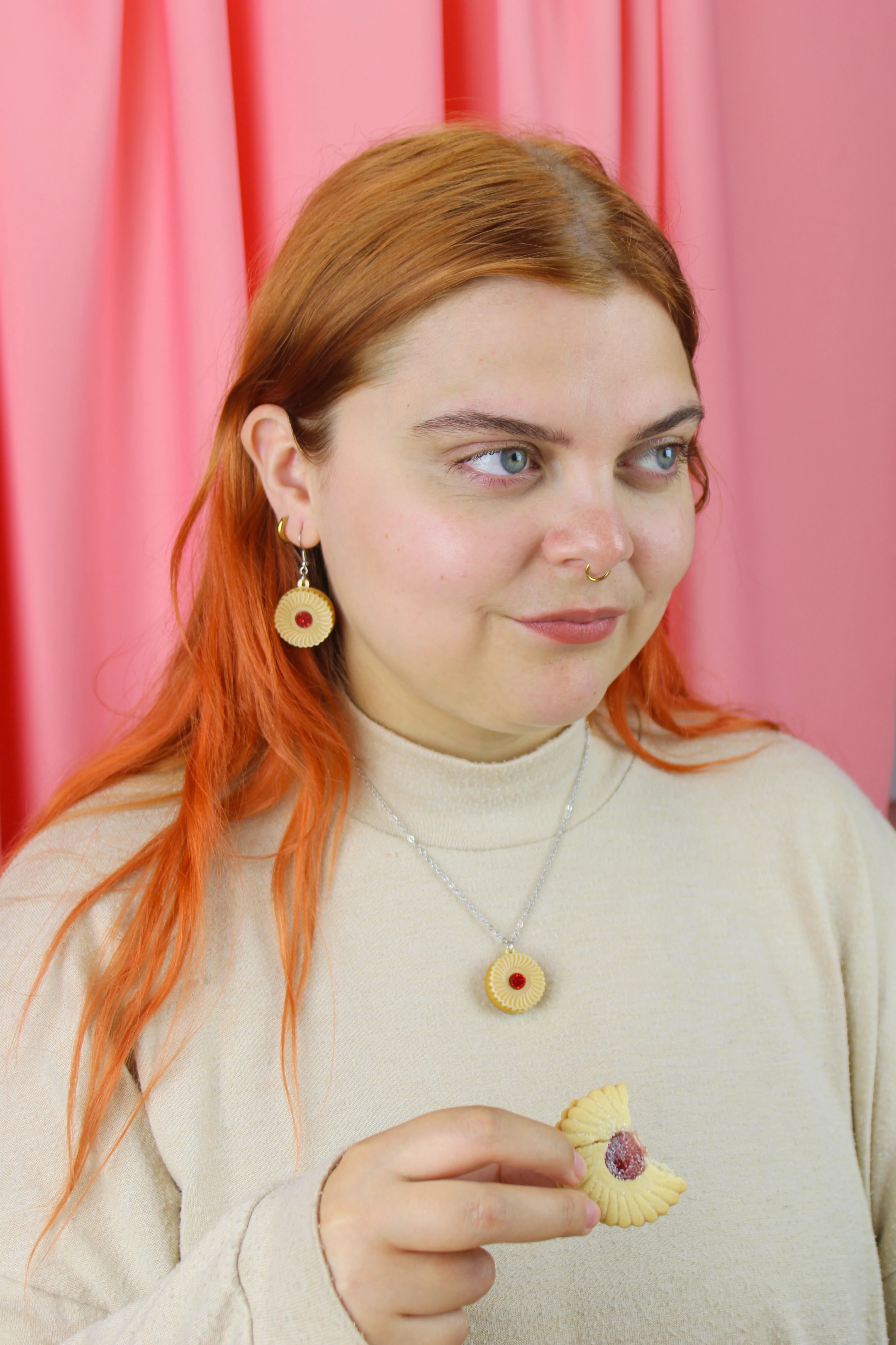 Jam & Cream Biscuit Necklace - Image 4