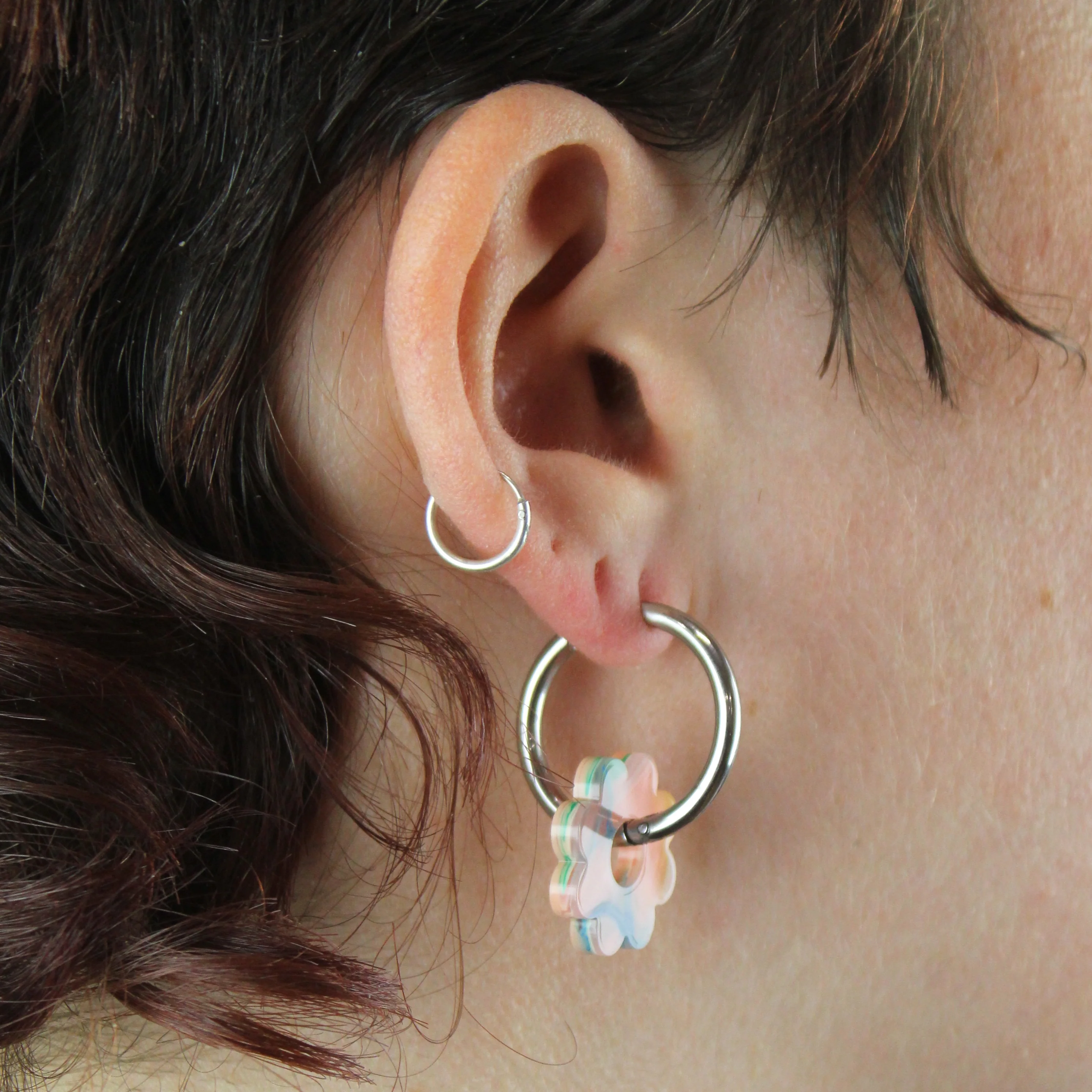 Lazy Daisy Hoop Earrings - Marble Splash - Image 4