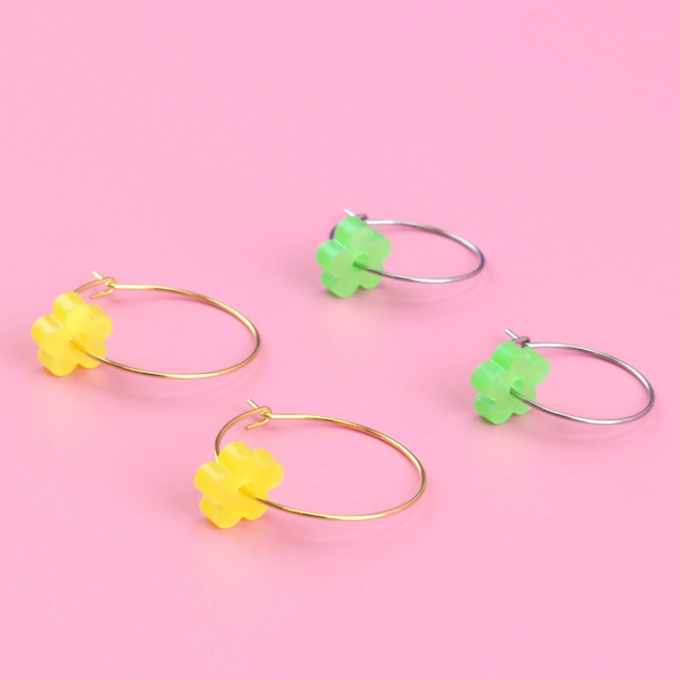 Lemon 'n Lime Flower Power Hoop Earring Set - Image 3