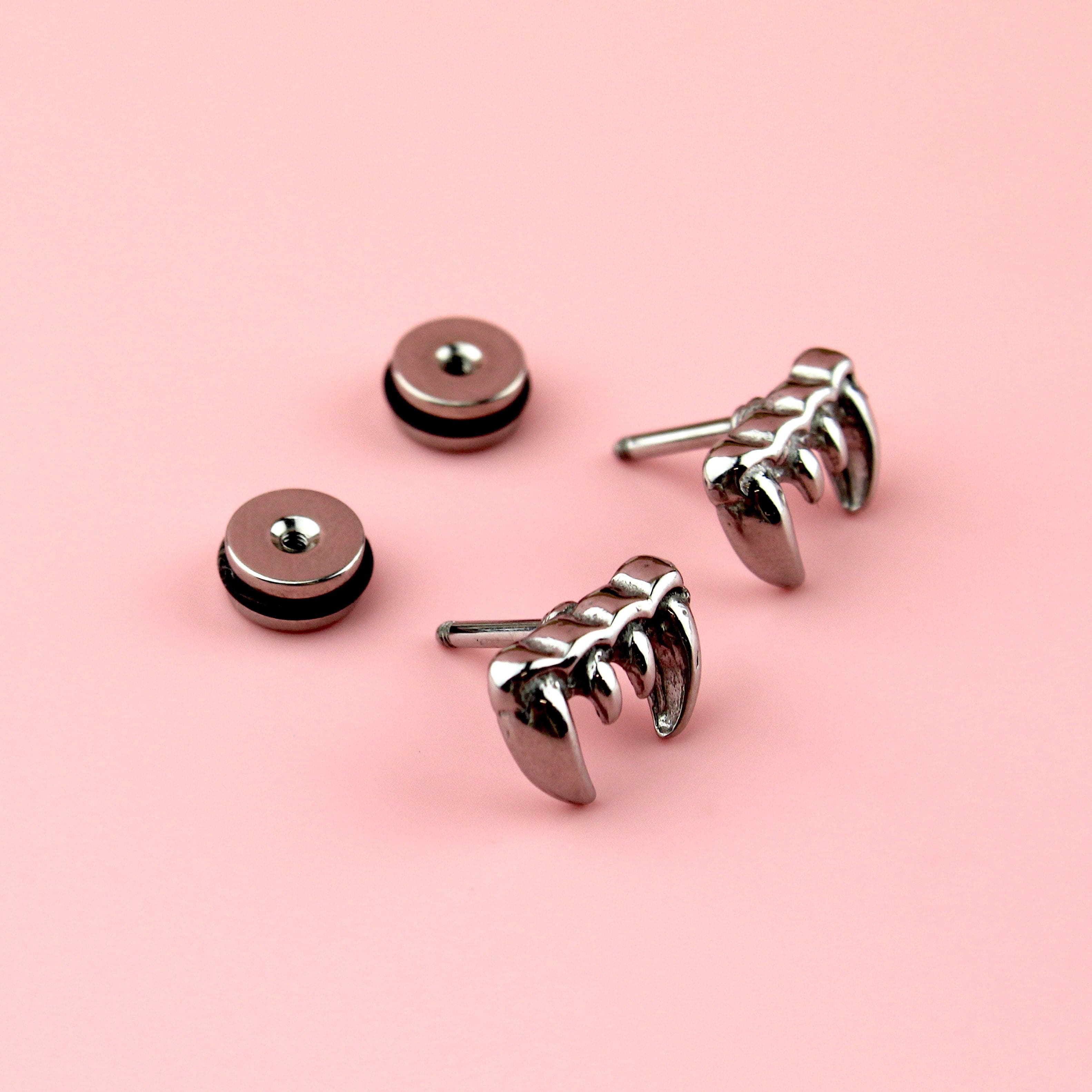 One Bite Stand Fang Stud Earrings - Image 2
