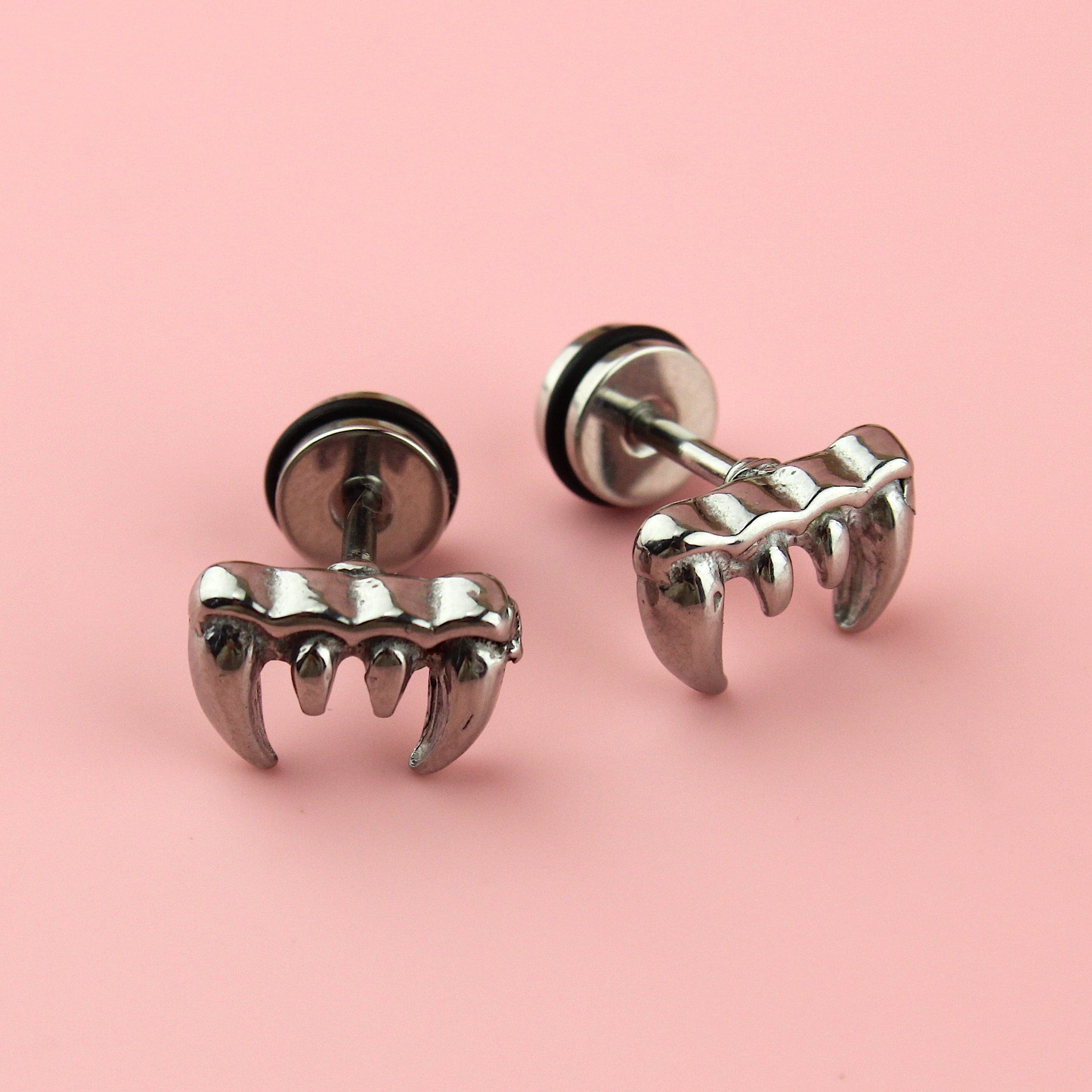 One Bite Stand Fang Stud Earrings - Image 4