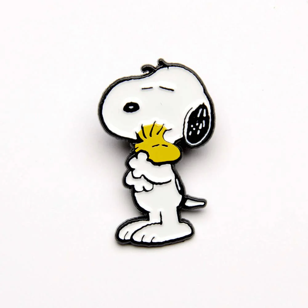 Peanuts Give Hugs Pin - Hugs - Image 2