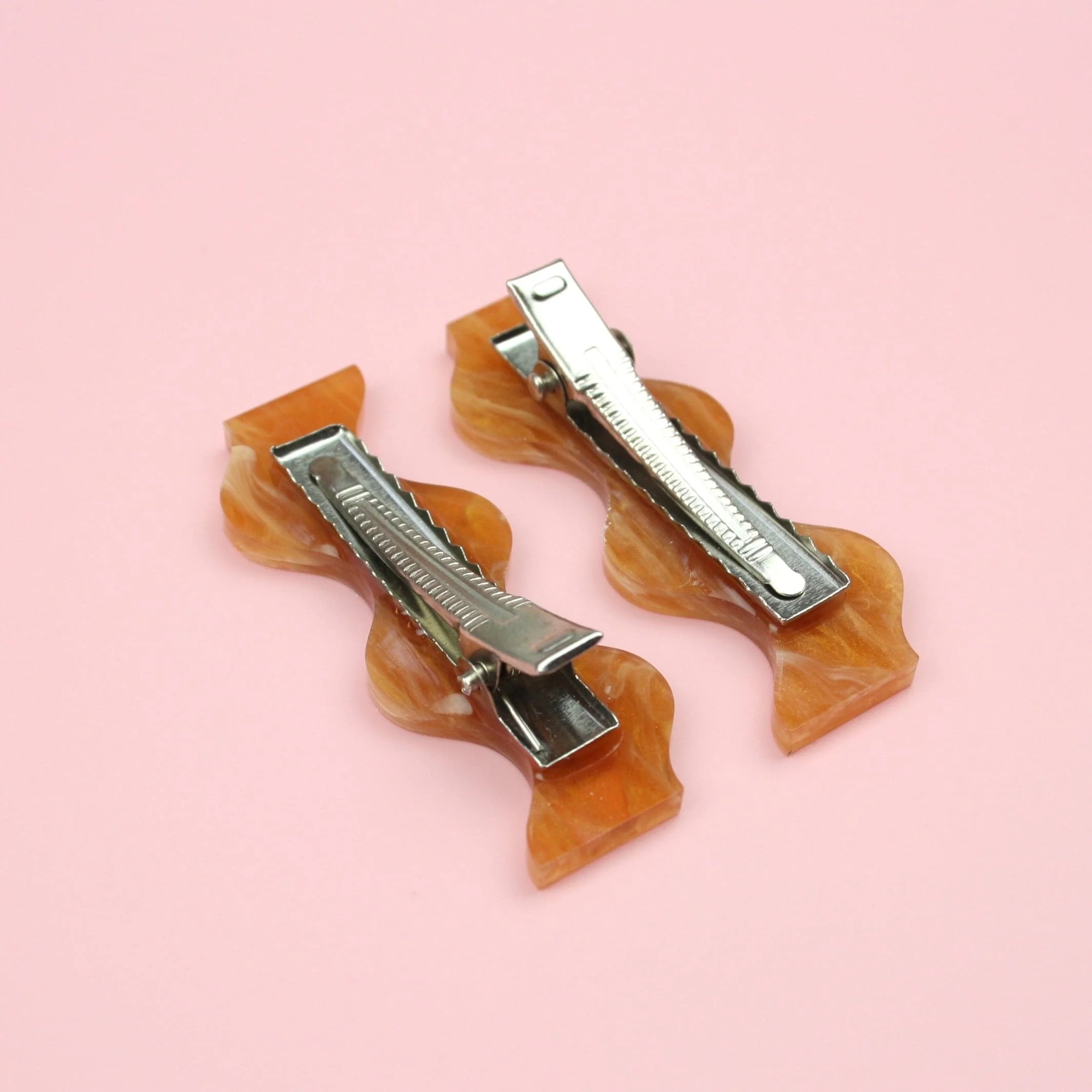 Pecan Wavy Hair Clips - Image 5