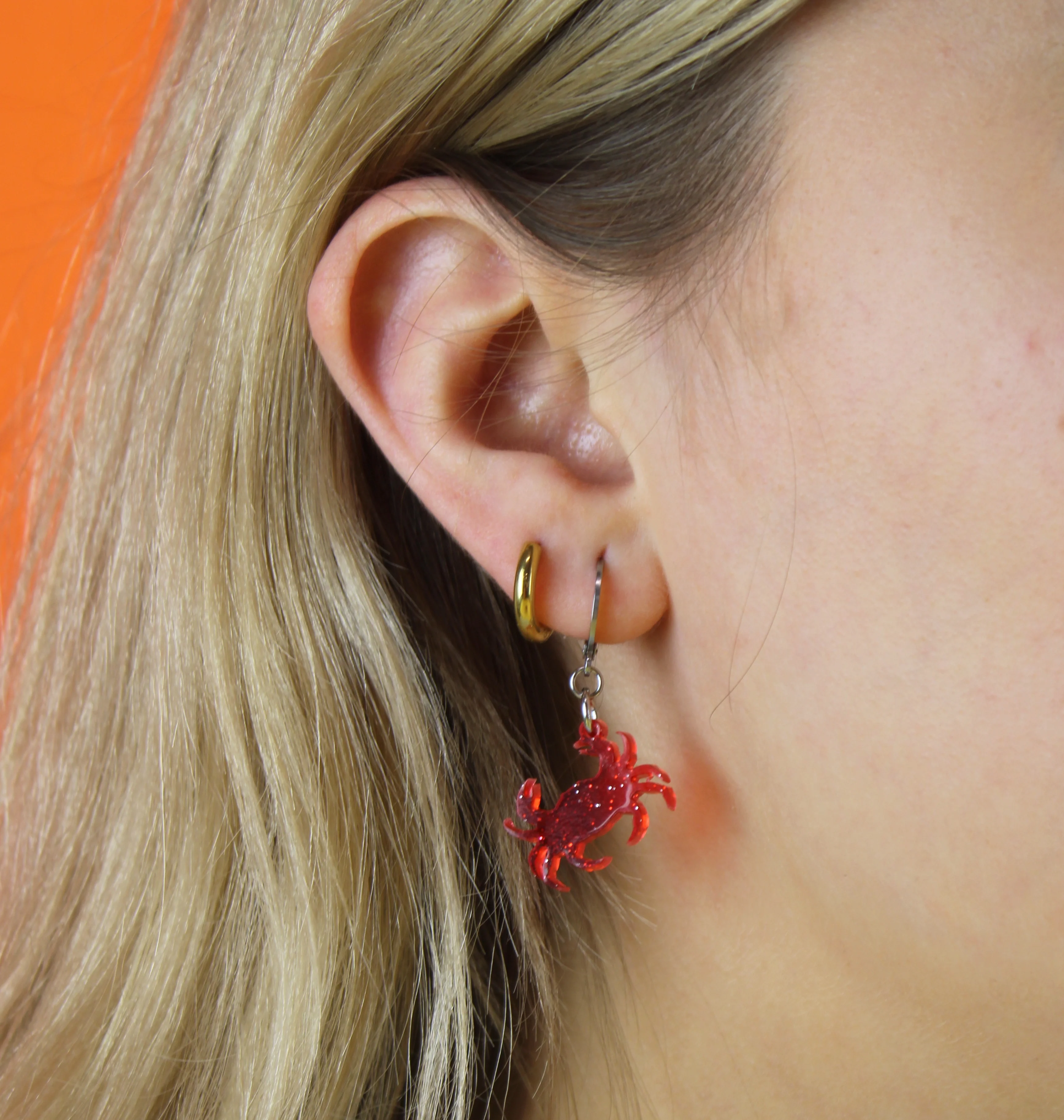 Pinch Me! Crab Huggie Hoop Earrings - Image 2