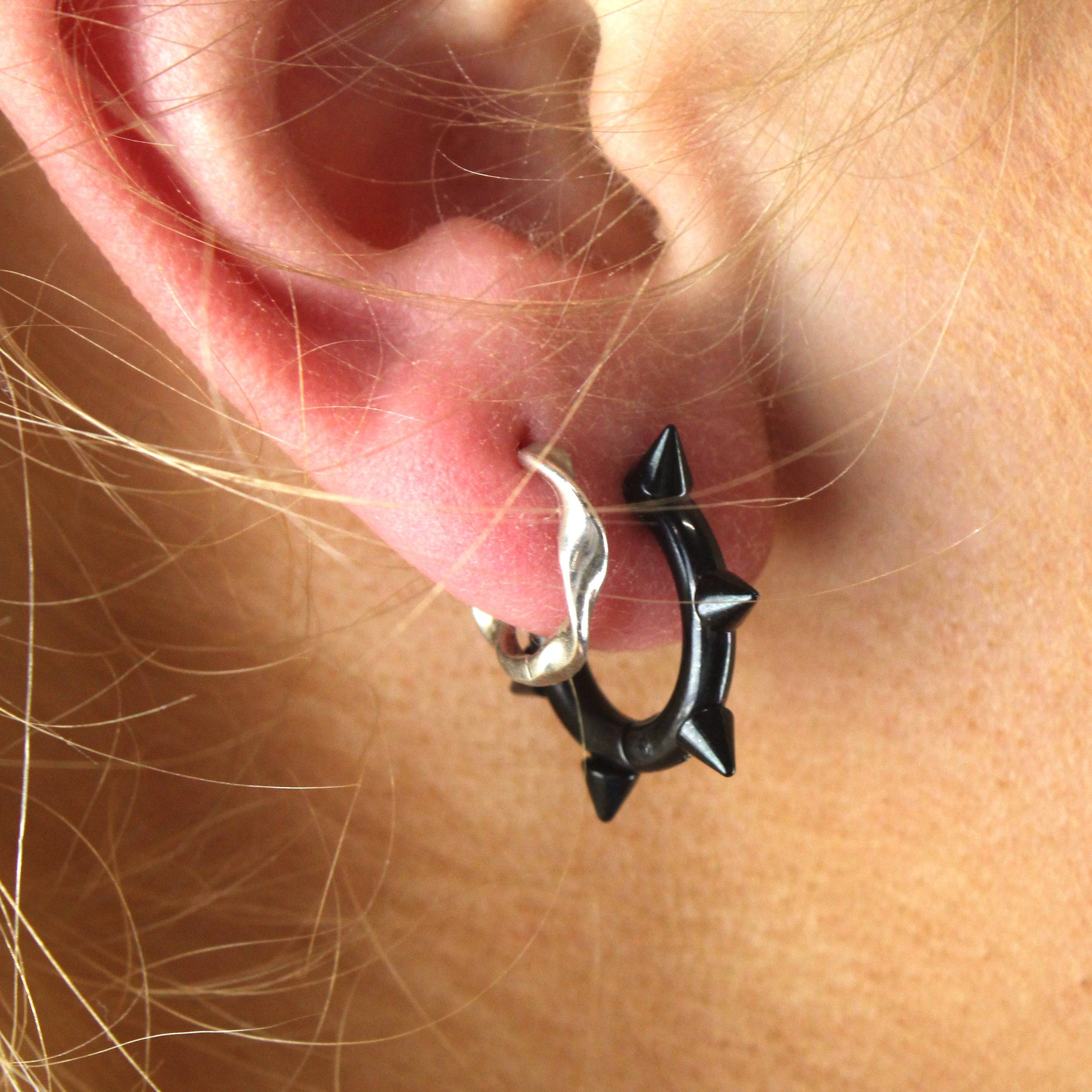 Punk-fection Spike Huggie Hoop Earrings (Black) - Image 4