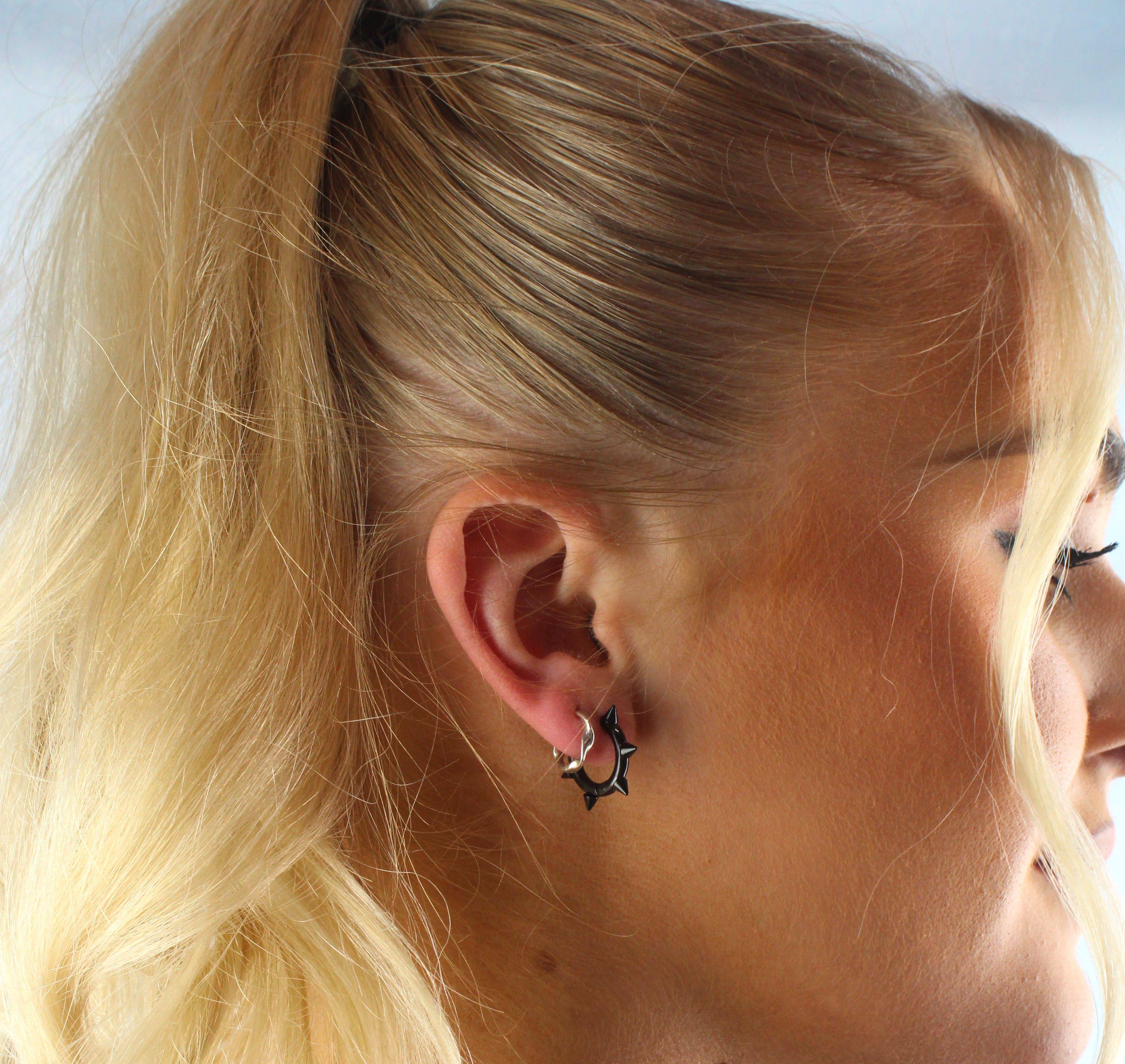 Punk-fection Spike Huggie Hoop Earrings (Black) - Image 6