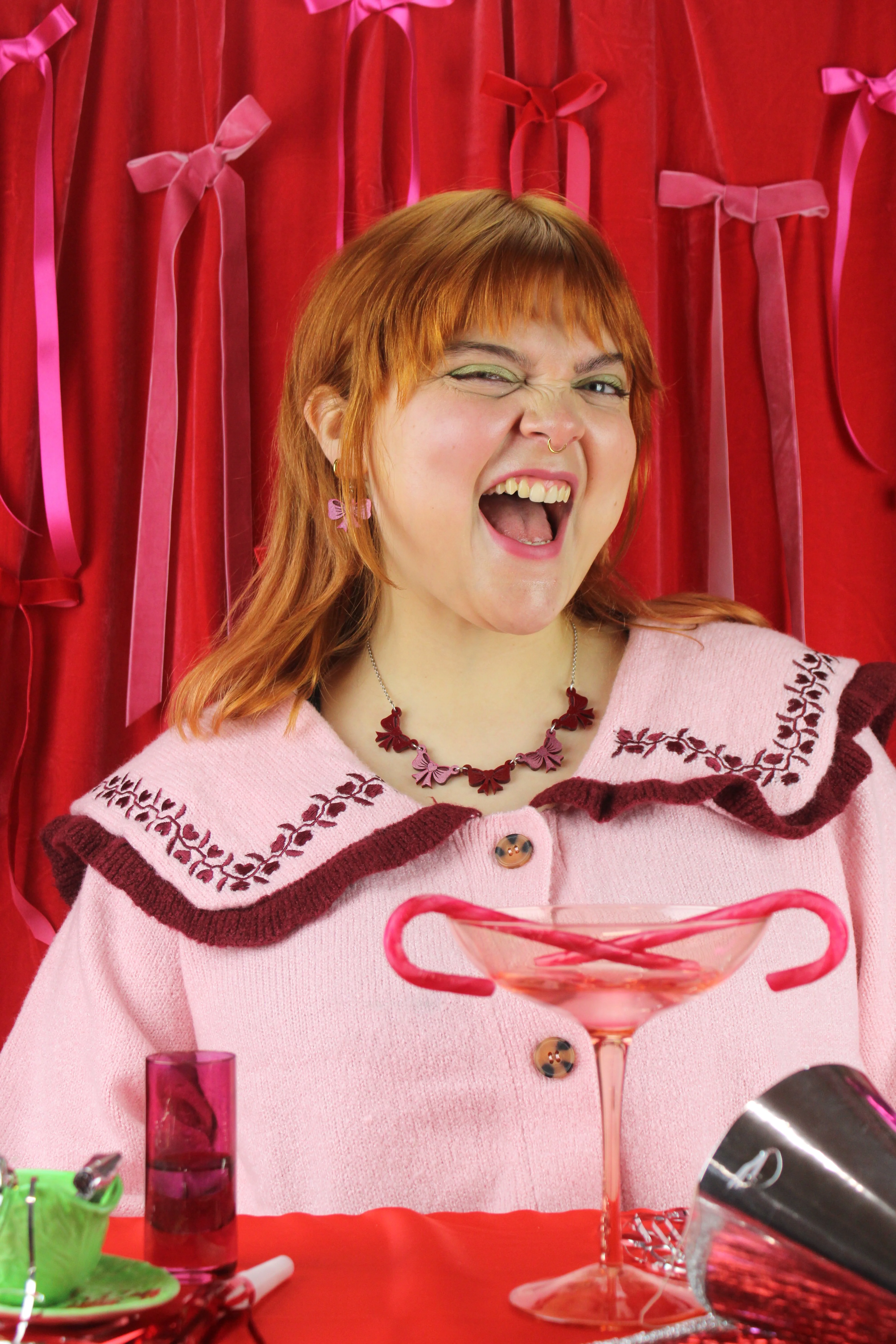 Red and Pink Bow Bunting Necklace - Image 4