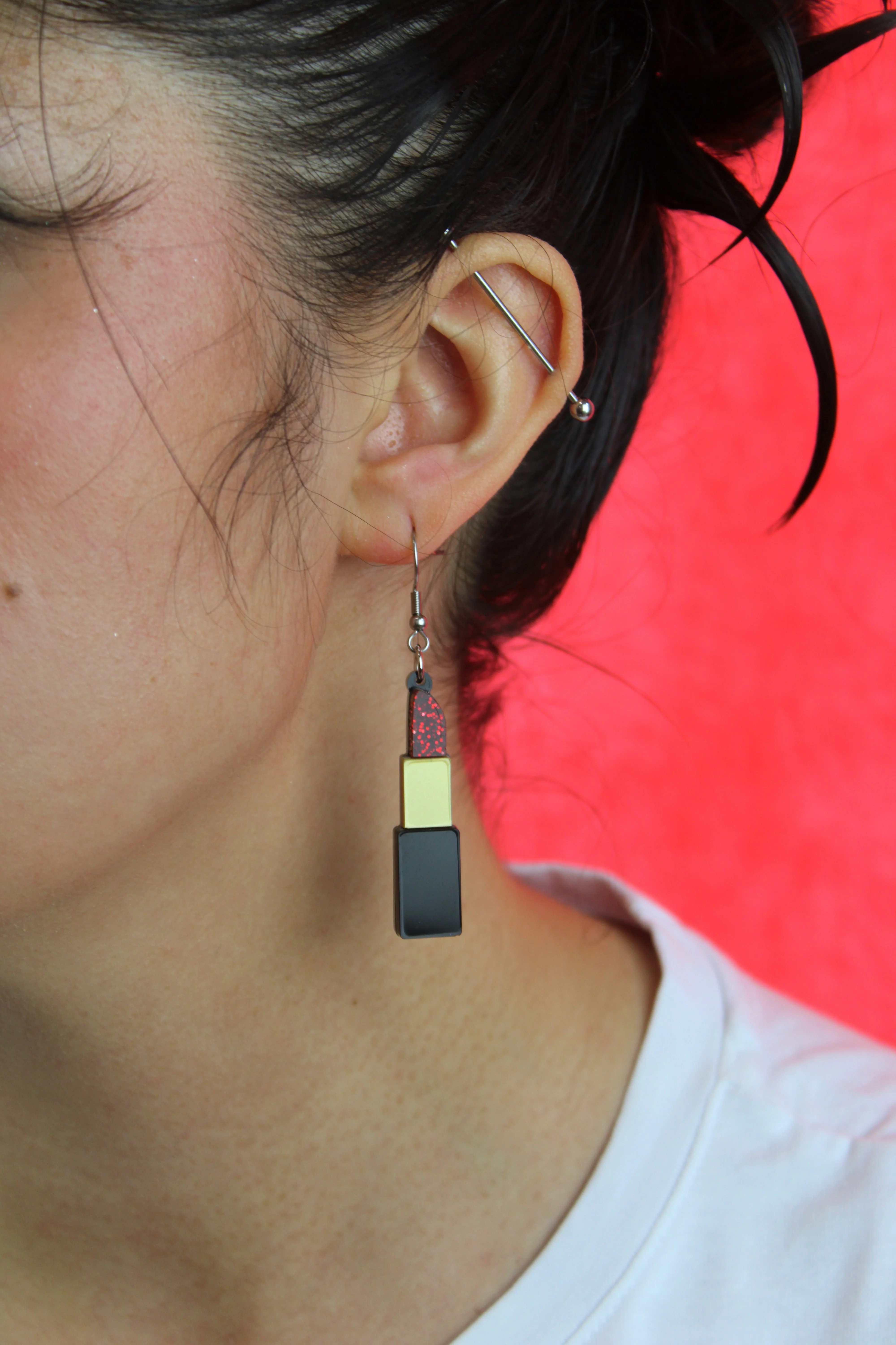 Red Glitter Lipstick Earrings - Image 4