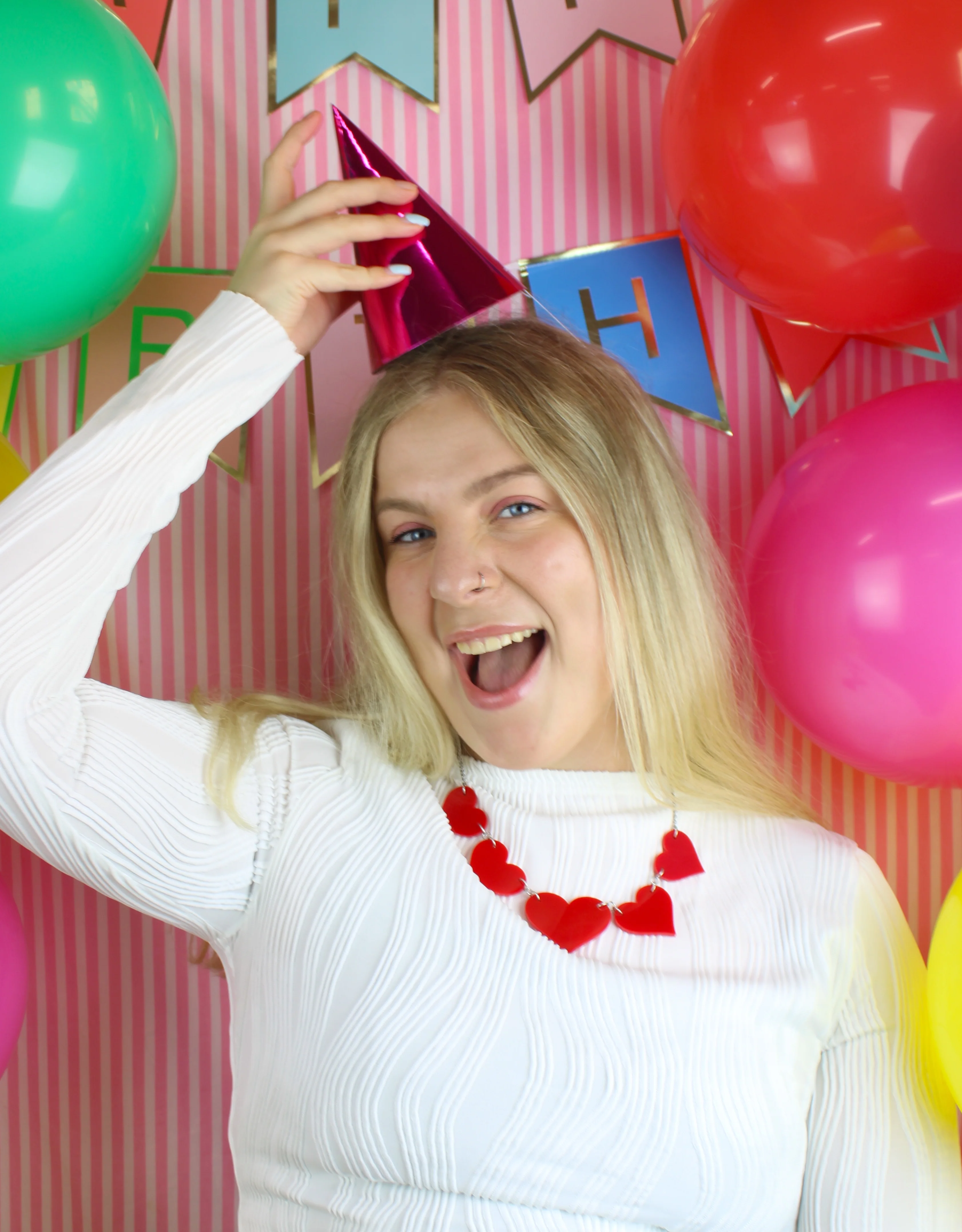 Red Heart Collar Necklace - Image 9