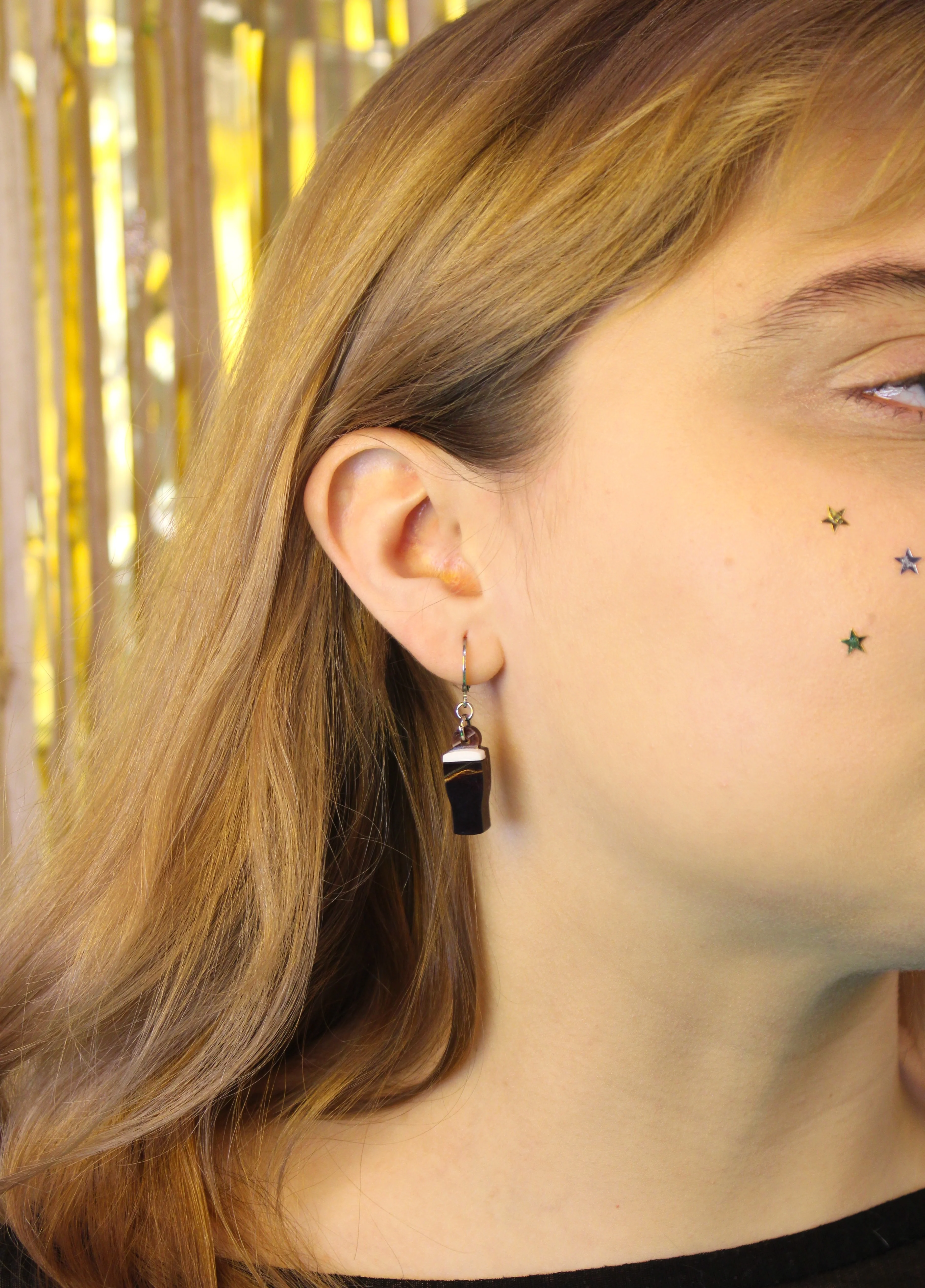 Short & Stout Huggie Hoop Earrings - Image 2