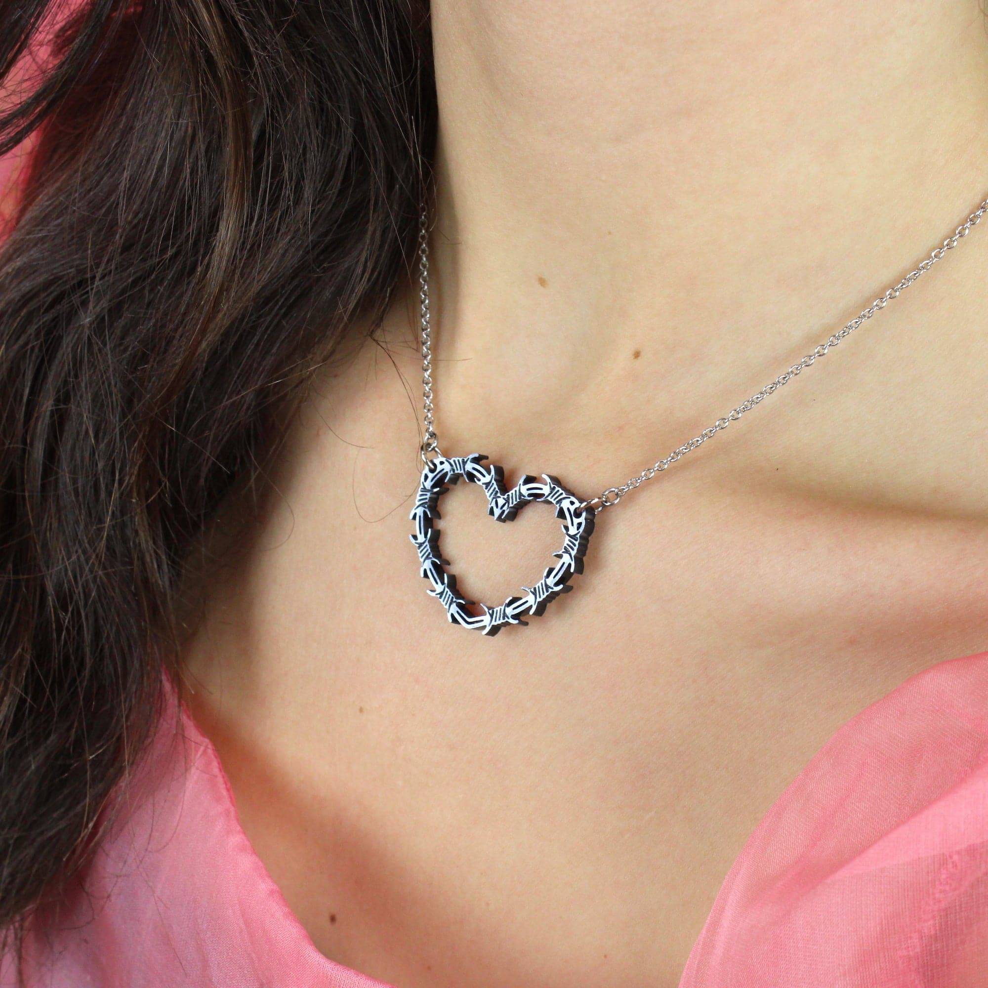 Silver Barbed Wire Heart Necklace - Image 6