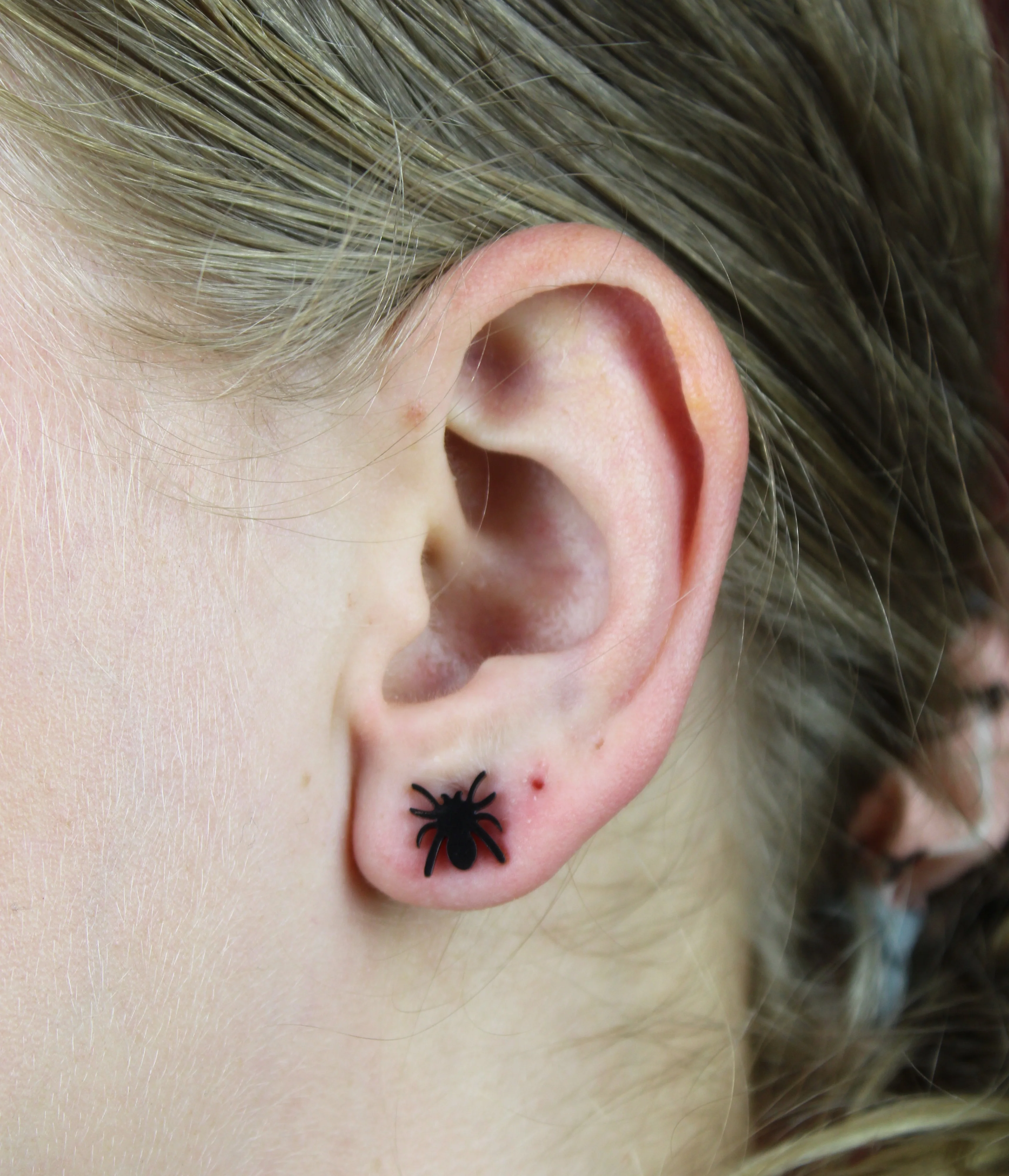 Spider Stud Earrings (Black) - Image 2