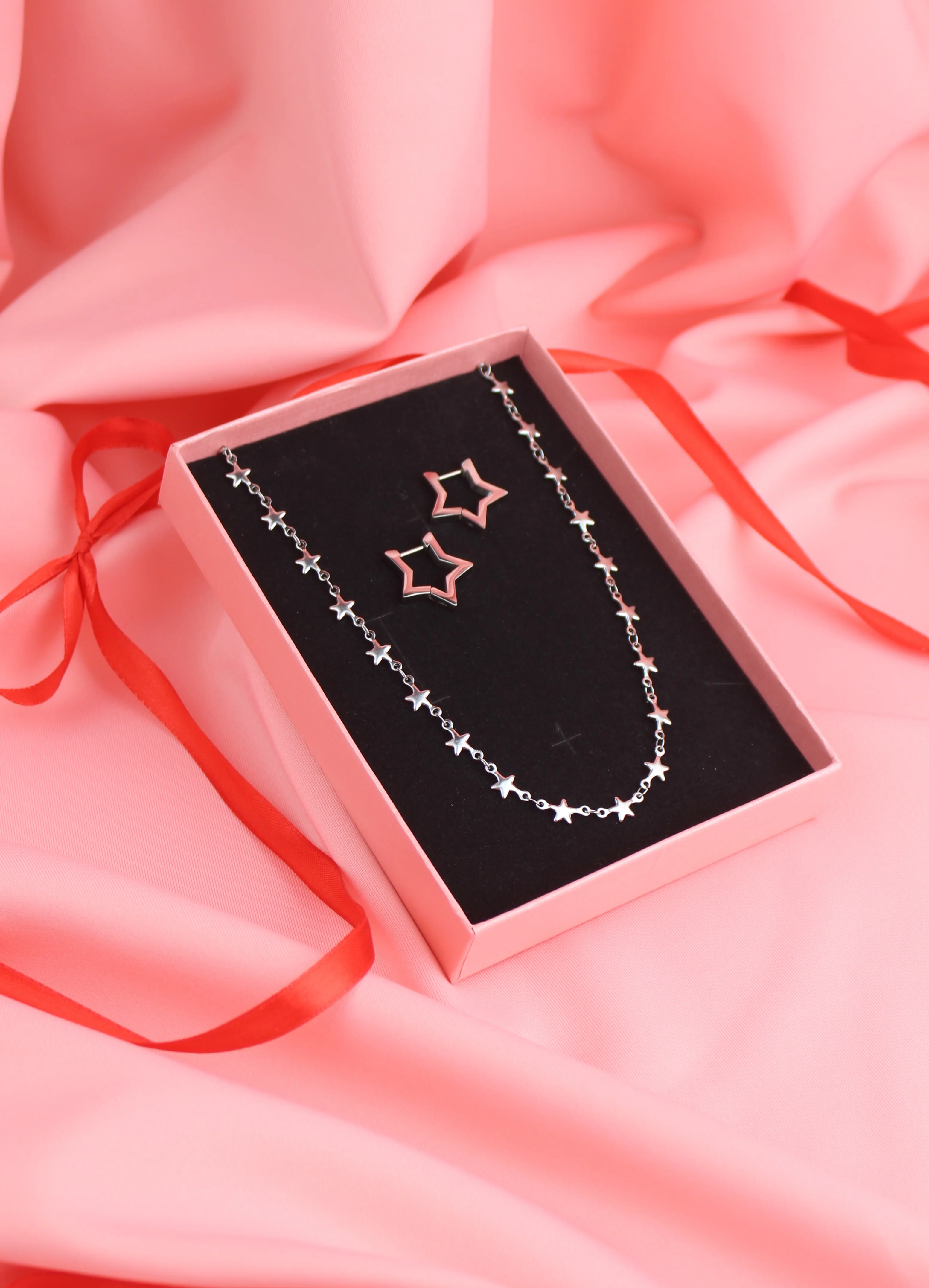 Star Earrings And Necklace Gift Set - Image 2