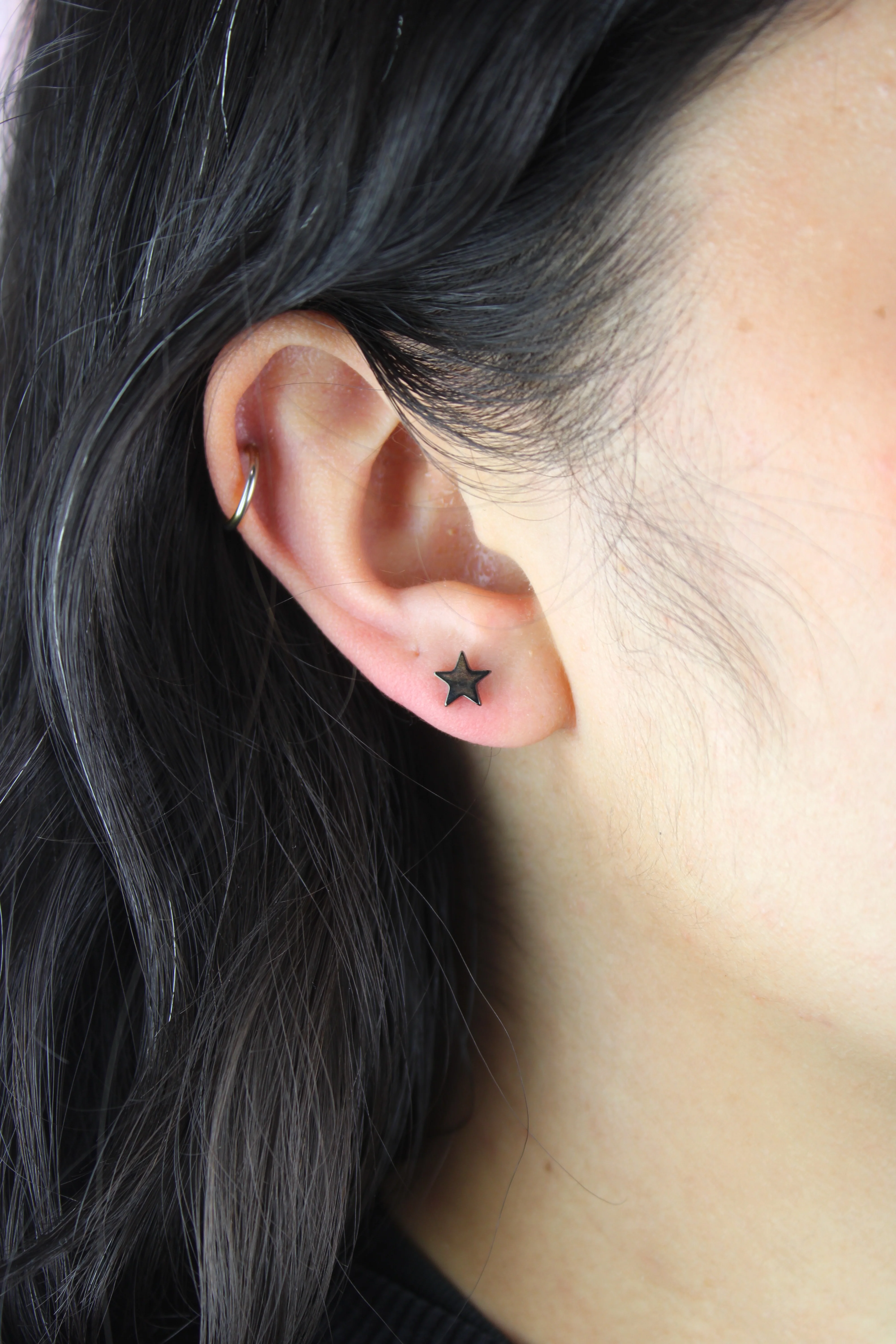 Star Screw On Stud Earrings - Black - Image 2