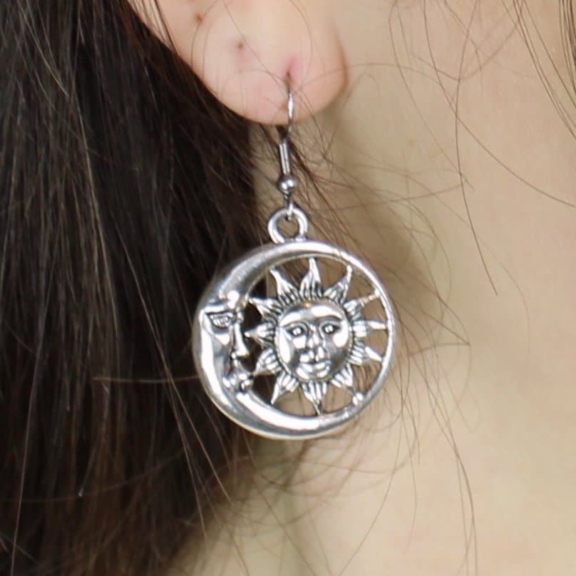 Sun & Moon Earrings - Image 4