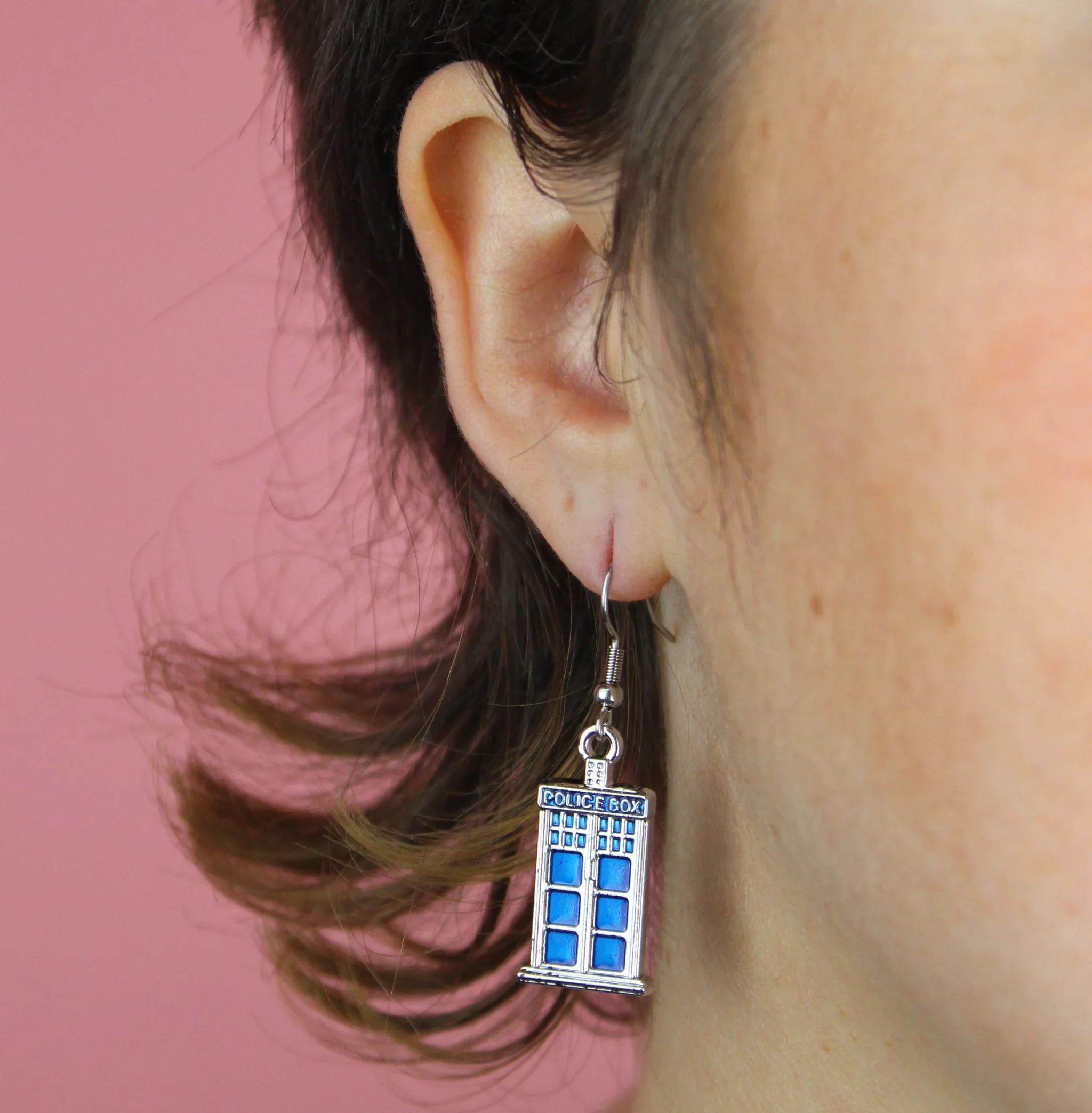 Tardis Earrings And Necklace Gift Set - Image 3
