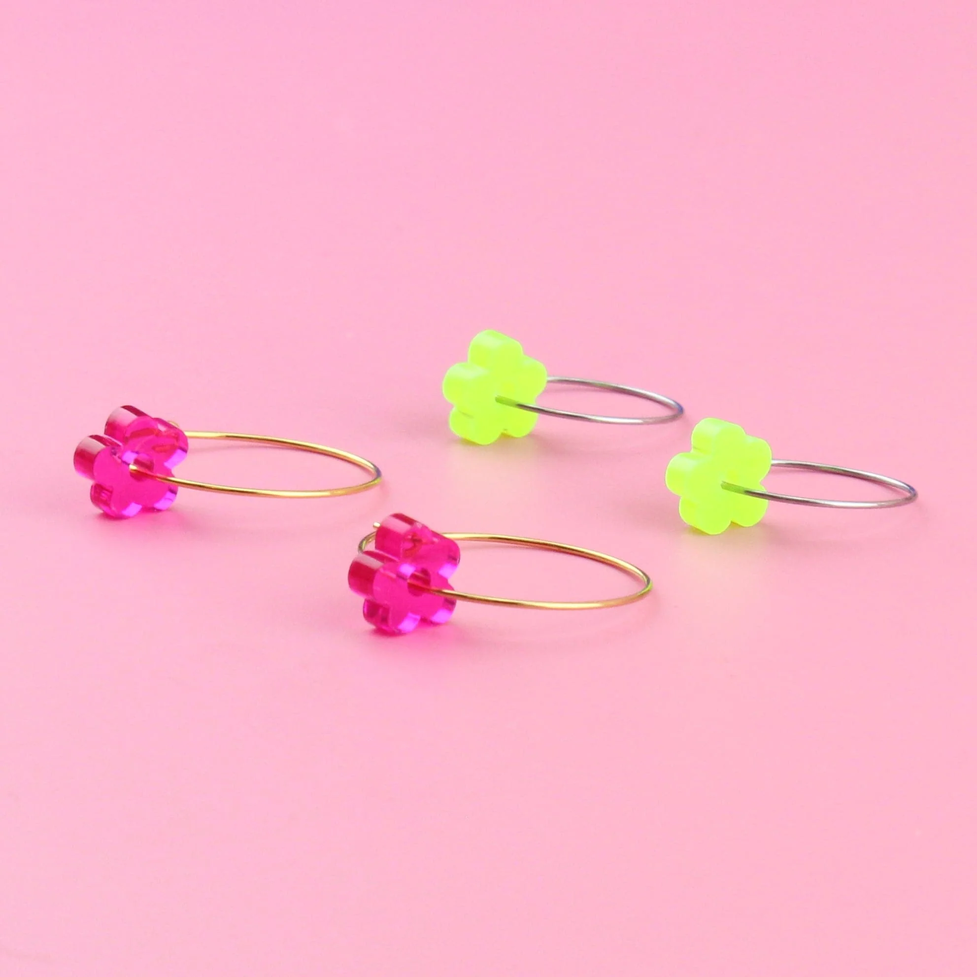 Twister Flower Power Hoop Earring Set - Image 3
