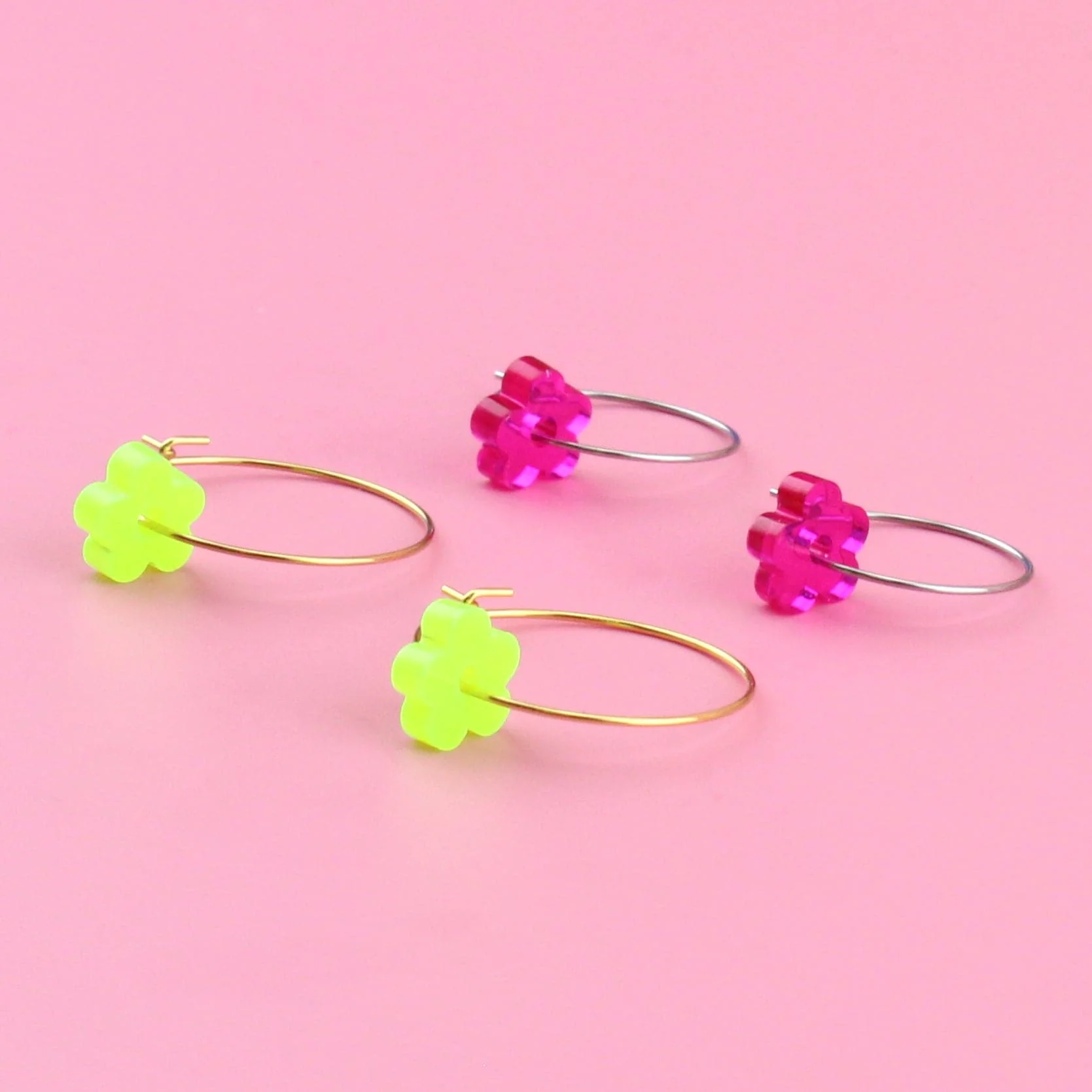 Twister Flower Power Hoop Earring Set - Image 6