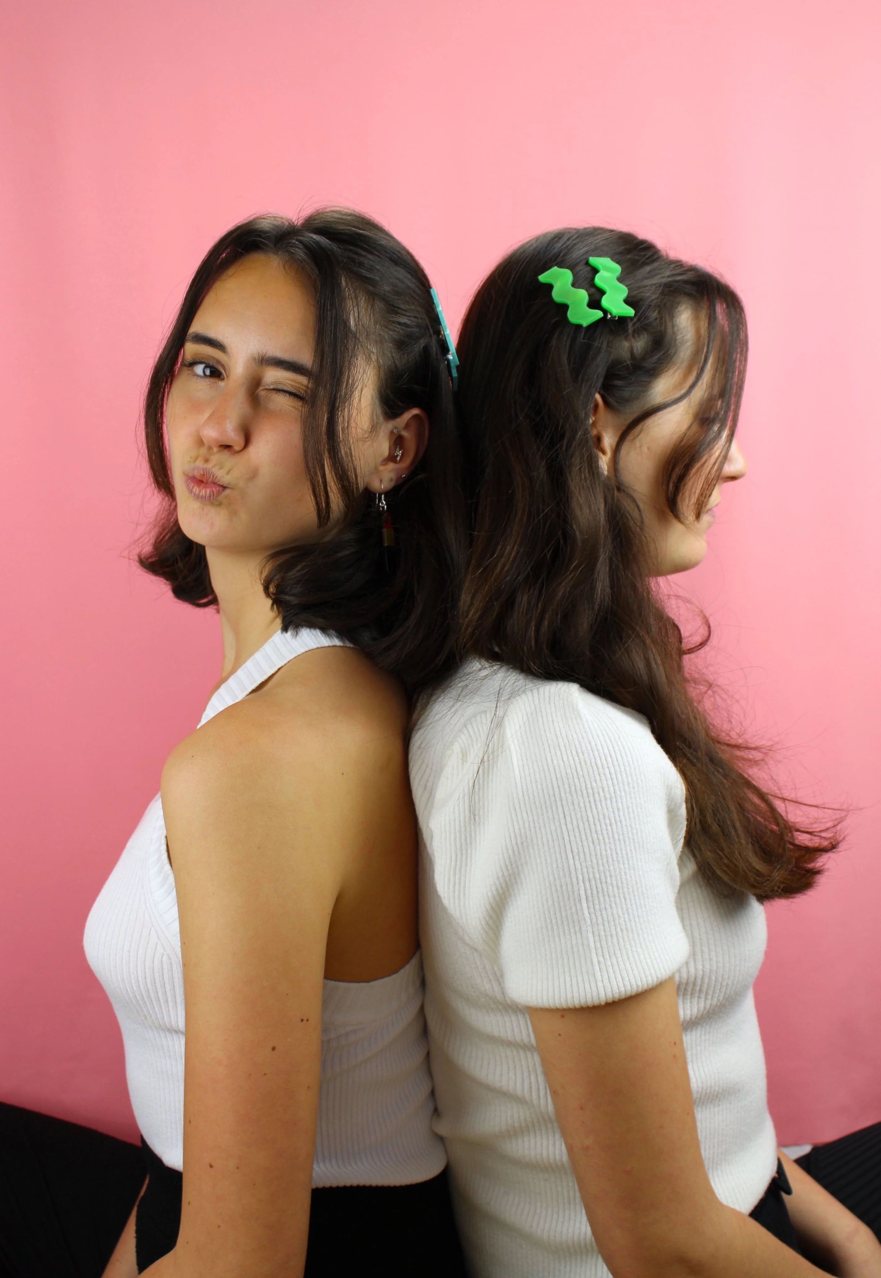 Wavy Green Marble Hair Clips - Image 3