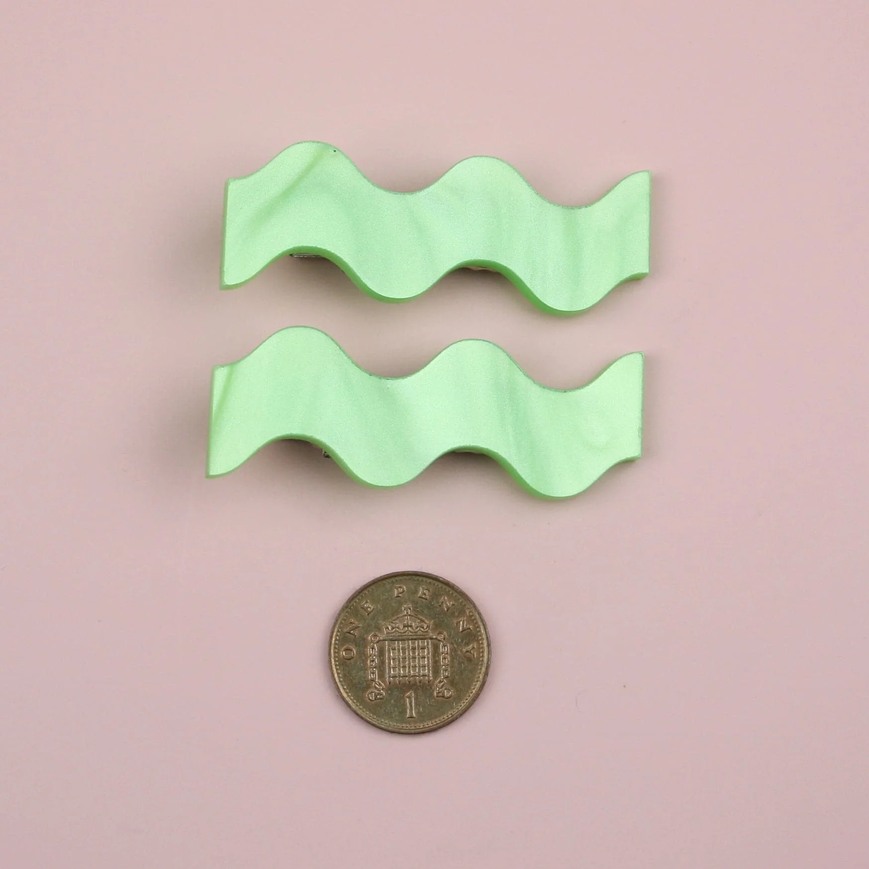 Wavy Green Marble Hair Clips - Image 7